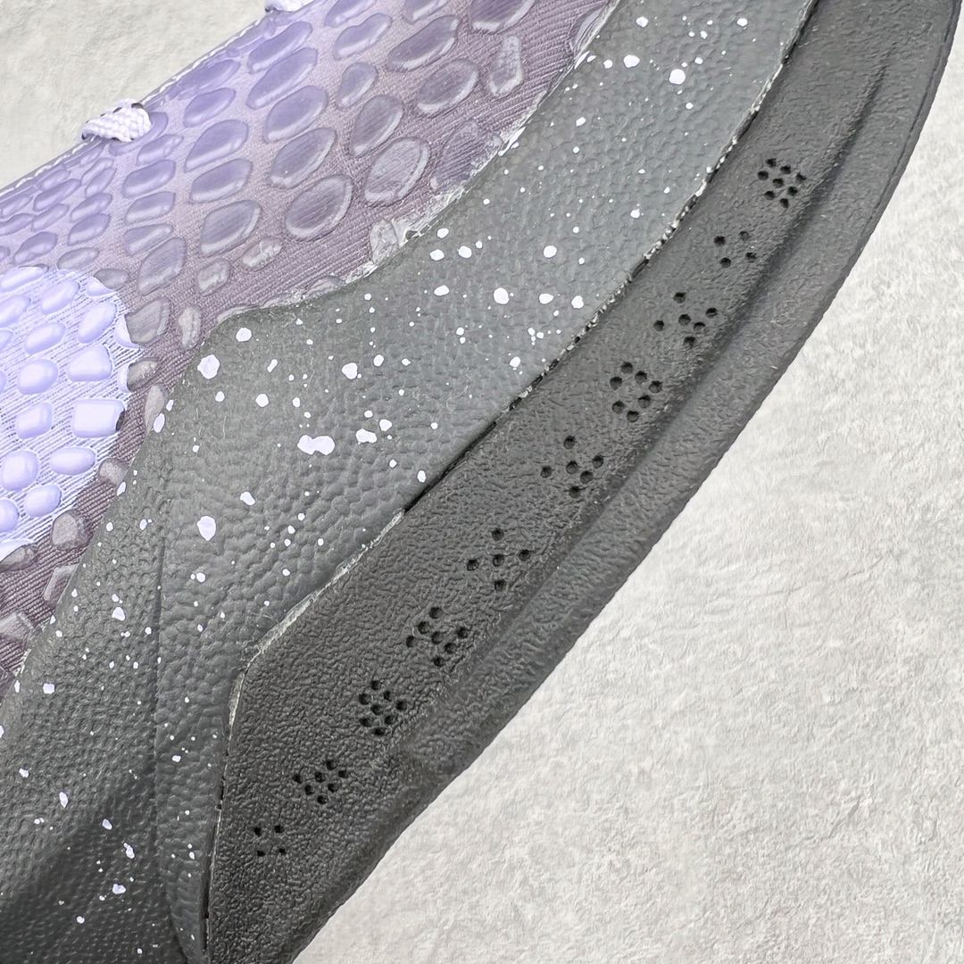 图片[18]-💰260 ＃MF NK Zoom Kobe 6 科比六代签名实战篮球鞋 星空黑紫 DM2825-001 主攻中端市场 全套原纸板楦头开发 确保原汁原味 完美呈现版型 一比一鞋头弧度高度鞋身弧度 细节品控鞋型完美 原厂TPU网格鞋带扣 正确内里网布 前后气垫加持 信仰绝不减配 全鞋身材料卡色独家定制 SWOOSH 蛇鳞 正确珠光效果（内嵌珍珠粉）独家前掌Zoom Turbo 后掌马蹄Zoom缓震 内置全真动态飞线 独家复刻U型缓震垫带独立钢印 十年情怀 这里完美落地 一个月独家售后 为实战保驾护航 尺码：40 40.5 41 42 42.5 43 44 44.5 45 45.5 46 47.5 48.5 编码：by3936030-运动鞋