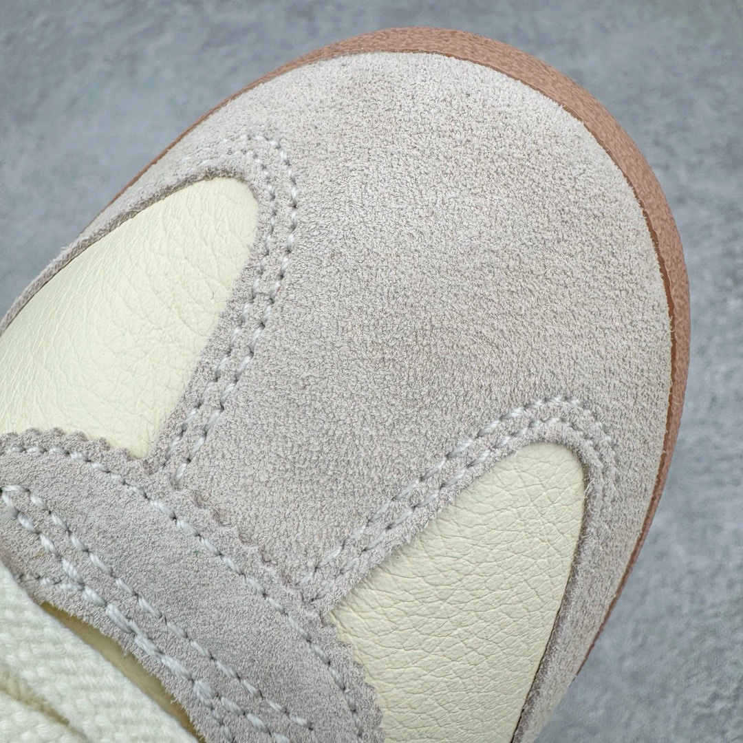 图片[18]-＃HK纯原 Asics Onitsuka Tiger MEXICO 66 亚瑟士鬼冢虎复古经典板鞋 市场最强版本 头层小羊皮加持 海外订单工厂出品 超成熟稳定的做工品控 原装全套纸板楦头开发 原汁原味 完美呈现版型 私模正确鞋底咬花纹路 一比一鞋头弧度高度鞋身弧度 绝不口嗨 细节品控鞋型随意秒杀市面 原档咬花纹路私模大底 一个单元有六个三角形 总体形拼接呈现花瓣状 官方四联吊牌 原装Ortholite轻量化鞋垫 原盒原配 质保卡 说明书 钢印防尘纸 纸板中底带钢印 乳胶组合鞋垫 支持全方位的对比专柜 产品从款式颜色造型上体现出追求舒适和细节的完美 鞋类更是推崇手工制作的严谨与完美 融舒适性与可穿性的设计风格 注重细节的完美和别致魅力 既保持稳重 又不失轻松的时尚感 尺码：36 37 37.5 38 39 39.5 40 40.5 41.5 42 42.5 43.5 44 45 46-选品中心