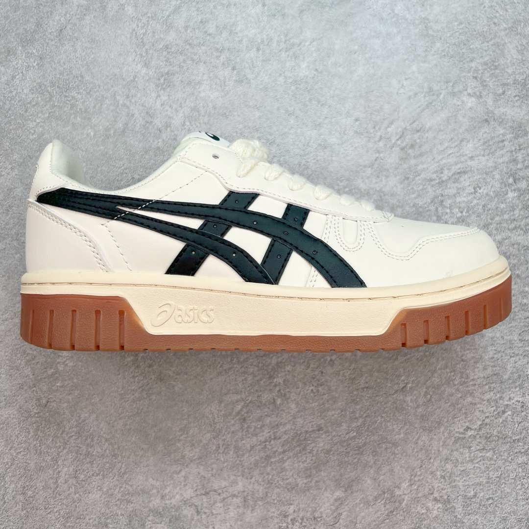 💰140 ASICS COURT TRAIL MZ 亚瑟士包头增高板鞋 复古风刮起来 百搭舒适绝绝子 谁的鞋柜里没有一双百搭的ASICS亚瑟士复古鞋呢 配色很大气 米色黑色复古内味拉满了 厚底又加了一丝时尚感 搭配90年代经典虎爪纹 logo设计 很有特色 我敢说这双可以是超级万能百搭的了 上脚也很轻便透气 超级舒服 尺码：36-45 编码：Tby2936010-运动鞋