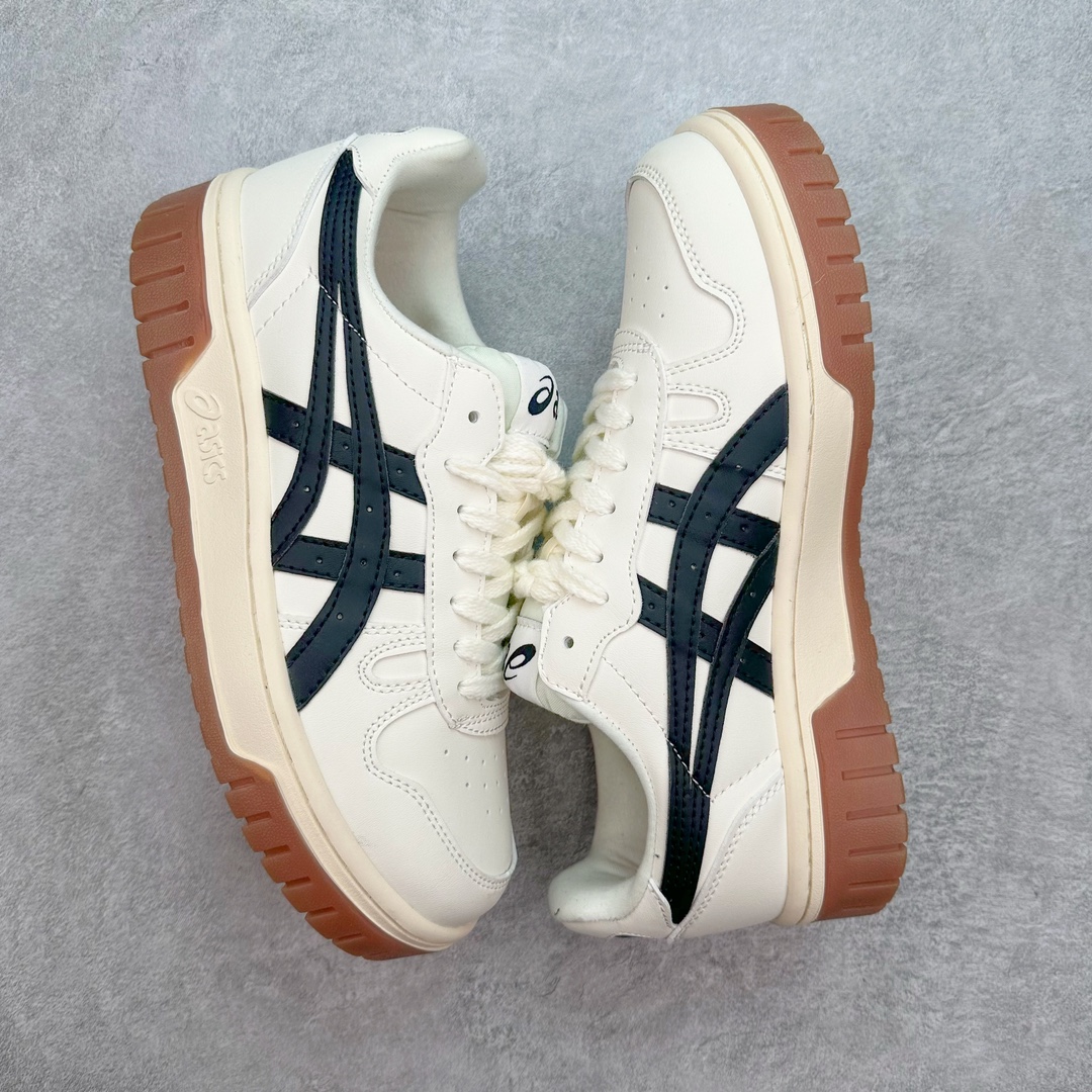 图片[3]-💰140 ASICS COURT TRAIL MZ 亚瑟士包头增高板鞋 复古风刮起来 百搭舒适绝绝子 谁的鞋柜里没有一双百搭的ASICS亚瑟士复古鞋呢 配色很大气 米色黑色复古内味拉满了 厚底又加了一丝时尚感 搭配90年代经典虎爪纹 logo设计 很有特色 我敢说这双可以是超级万能百搭的了 上脚也很轻便透气 超级舒服 尺码：36-45 编码：Tby2936010-运动鞋