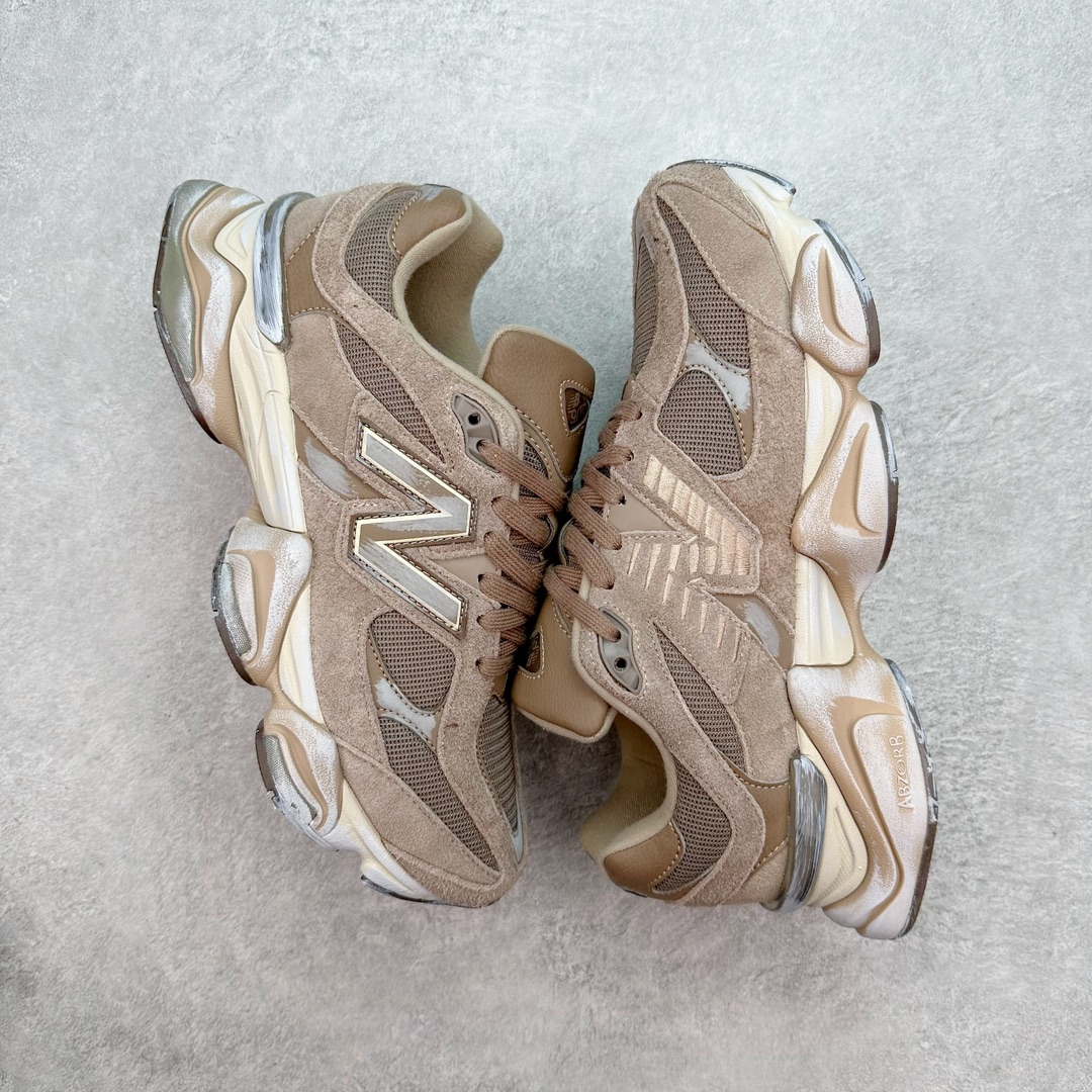 图片[3]-💰210 ＃C版 New Balance NB9060系列 新百伦绒面革网布经典百搭防滑耐磨透气低帮生活休闲鞋 新百伦又带来了新鞋型 并且是与芝加哥街头品牌 Joe Freshgoods 的联名款 鞋身主体采用了类似 990 系列的设计风格 与传统复古慢跑鞋区别不大 最大的变化就是鞋底部分 在传统设计的中底外层 增加了多个分区的模块 圆润的线条设计与我们熟悉的 New Balance 风格截然不同 但与同样充满弧形线条的鞋面搭配 看起来毫无违和感 Size：36 37 37.5 38 38.5 39 40 40.5 41 42 42.5 43 44 45.5 46.5 编码：by2936080-运动鞋