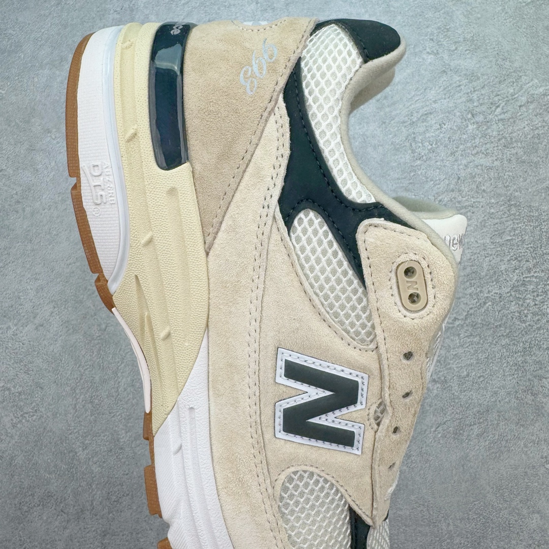 图片[6]-💰270 ＃总裁 New Balance U993WS 新百伦NB993总统复古慢跑鞋 米白 正确3M反光细节 原楦原纸版开发 正确6层组合底模精密开发 后跟透明TPU水晶装饰条稳固 沿用了引以为傲的跑鞋手工技艺 采用猪皮绒面并包裹局部透气网面的鞋身设计 菱网鞋舌上刻有New Balance USA 鞋面依旧身着经典的大热之灰 彰显了其高端的品质身份 尺码：40 40.5 41.5 42 42.5 43 44 44.5 45 46.5 编码：by3936040-运动鞋