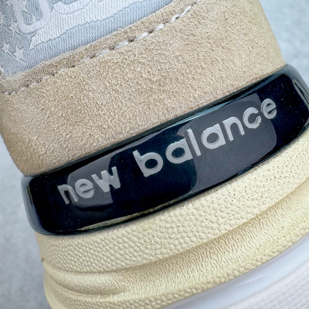 图片[15]-💰270 ＃总裁 New Balance U993WS 新百伦NB993总统复古慢跑鞋 米白 正确3M反光细节 原楦原纸版开发 正确6层组合底模精密开发 后跟透明TPU水晶装饰条稳固 沿用了引以为傲的跑鞋手工技艺 采用猪皮绒面并包裹局部透气网面的鞋身设计 菱网鞋舌上刻有New Balance USA 鞋面依旧身着经典的大热之灰 彰显了其高端的品质身份 尺码：40 40.5 41.5 42 42.5 43 44 44.5 45 46.5 编码：by3936040-运动鞋