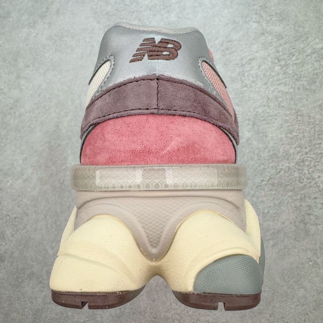 图片[8]-💰210 ＃C版 New Balance NB9060系列 新百伦绒面革网布经典百搭防滑耐磨透气低帮生活休闲鞋 新百伦又带来了新鞋型 并且是与芝加哥街头品牌 Joe Freshgoods 的联名款 鞋身主体采用了类似 990 系列的设计风格 与传统复古慢跑鞋区别不大 最大的变化就是鞋底部分 在传统设计的中底外层 增加了多个分区的模块 圆润的线条设计与我们熟悉的 New Balance 风格截然不同 但与同样充满弧形线条的鞋面搭配 看起来毫无违和感 Size：36 37 37.5 38 38.5 39 40 40.5 41 42 42.5 43 44 45.5 46.5 编码：by2936080-运动鞋