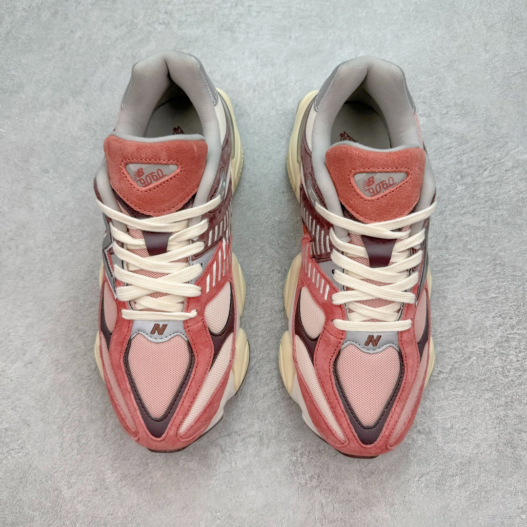 图片[2]-💰210 ＃C版 New Balance NB9060系列 新百伦绒面革网布经典百搭防滑耐磨透气低帮生活休闲鞋 新百伦又带来了新鞋型 并且是与芝加哥街头品牌 Joe Freshgoods 的联名款 鞋身主体采用了类似 990 系列的设计风格 与传统复古慢跑鞋区别不大 最大的变化就是鞋底部分 在传统设计的中底外层 增加了多个分区的模块 圆润的线条设计与我们熟悉的 New Balance 风格截然不同 但与同样充满弧形线条的鞋面搭配 看起来毫无违和感 Size：36 37 37.5 38 38.5 39 40 40.5 41 42 42.5 43 44 45.5 46.5 编码：by2936080-运动鞋