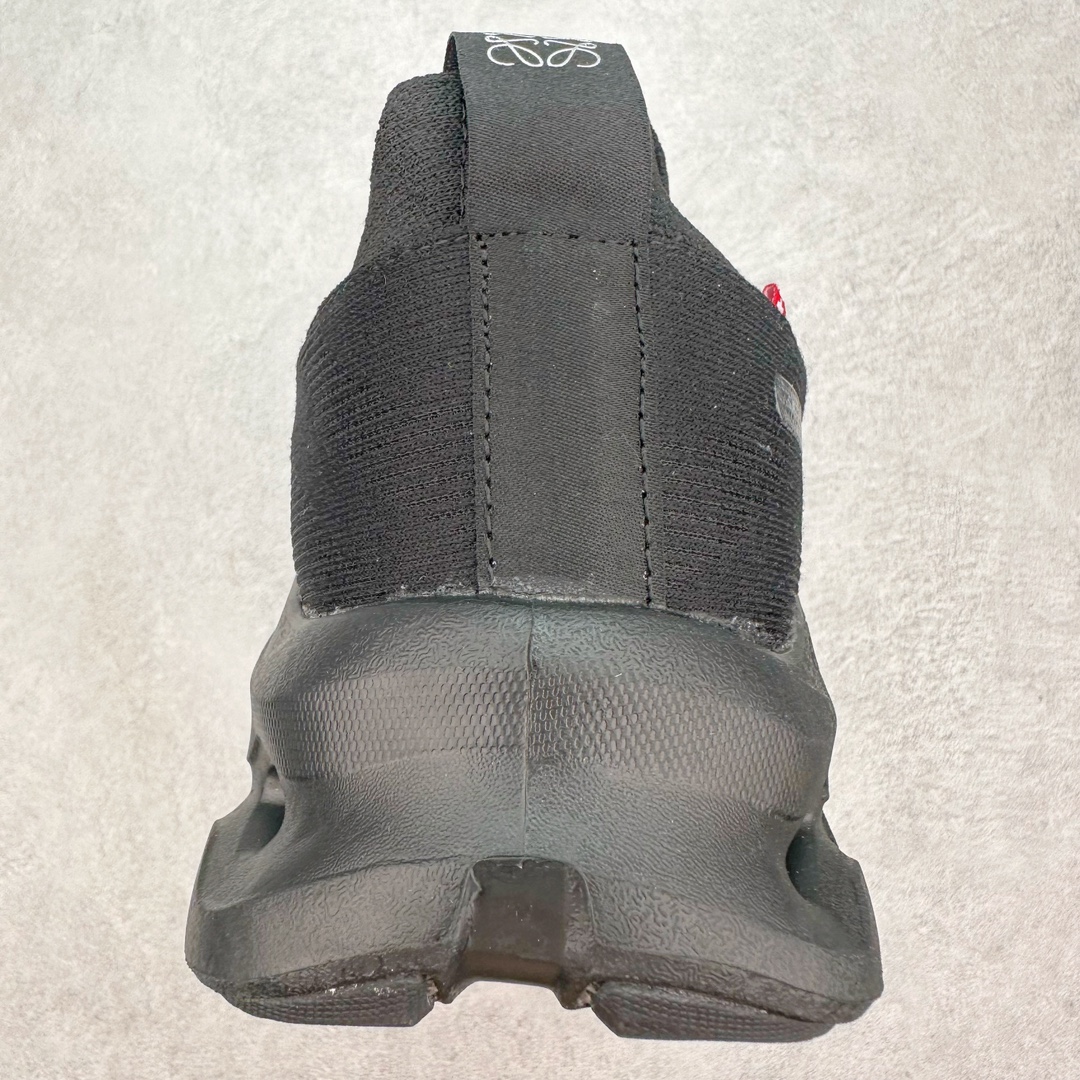 图片[8]-LOEWE x On Cloudtilt 2.0 昂跑罗意威联名 圆头系带生活休闲鞋 此运动品牌 开创于2010年 缓震着陆、强效回弹、轻柔质感的设计构思始终是ON研制关键 与此同时基于“为全球提供革新性的跑步感受”信念 陆续推出了多款跑鞋及其以专业运动人体跑步工程学为设计关键的功能性跑步服饰设备 让跑者不费力气地畅快畅跑 尺码：36 36.5 37.5 38 38.5 39 40 40.5 41 42 42.5 43 44 44.5 45-选品中心