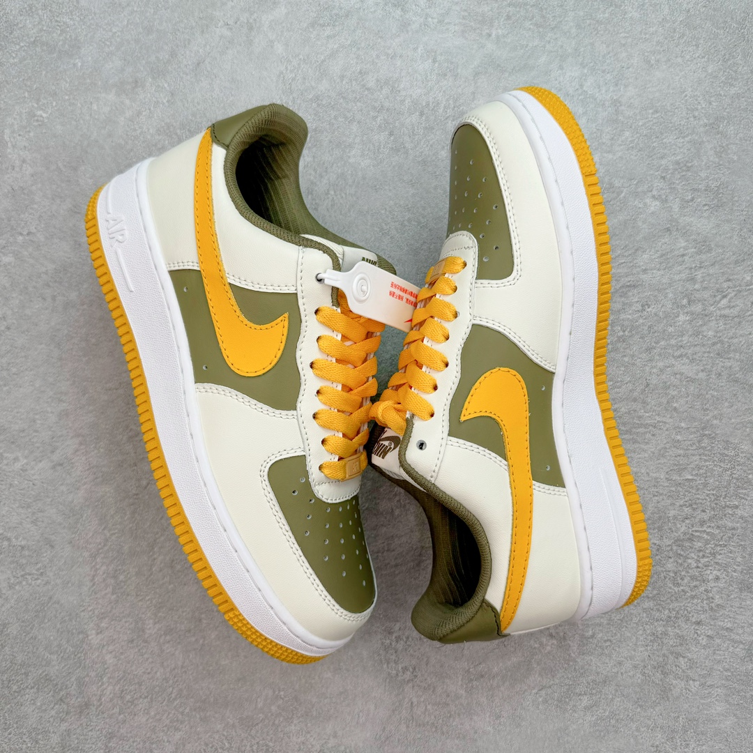 图片[3]-💰100 ＃福利特价‼NK Air Force 1´07 Low 空军一号低帮百搭休闲运动板鞋 柔软、弹性十足的缓震性能和出色的中底设计 横跨复古与现代的外型结合 造就出风靡全球 三十多年的Force 1 直到今天还深受青睐 SIZE：35.5 36 36.5 37.5 38 38.5 39 40 40.5 41 42 42.5 43 44 44.5 45 46 编码：by1936070-运动鞋