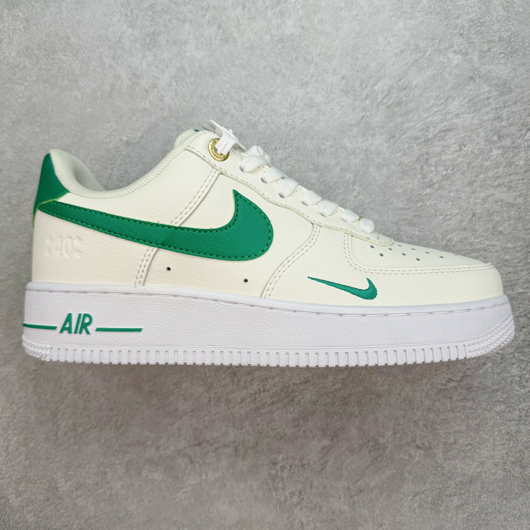 💰100 ＃福利特价‼NK Air Force 1´07 Low 空军一号低帮百搭休闲运动板鞋 柔软、弹性十足的缓震性能和出色的中底设计 横跨复古与现代的外型结合 造就出风靡全球 三十多年的Force 1 直到今天还深受青睐 SIZE：35.5 36 36.5 37.5 38 38.5 39 40 40.5 41 42 42.5 43 44 44.5 45 46 编码：by1936070-运动鞋