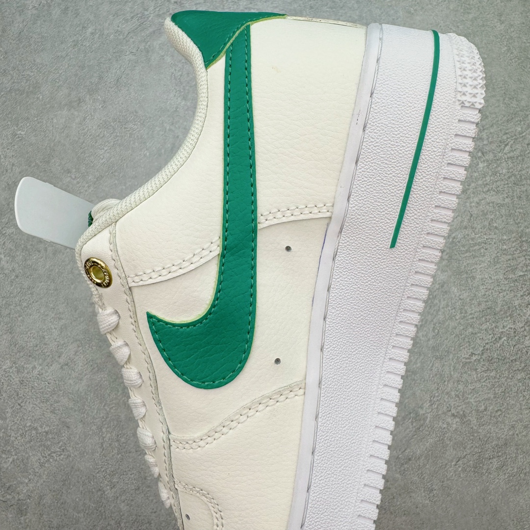 图片[7]-💰100 ＃福利特价‼NK Air Force 1´07 Low 空军一号低帮百搭休闲运动板鞋 柔软、弹性十足的缓震性能和出色的中底设计 横跨复古与现代的外型结合 造就出风靡全球 三十多年的Force 1 直到今天还深受青睐 SIZE：35.5 36 36.5 37.5 38 38.5 39 40 40.5 41 42 42.5 43 44 44.5 45 46 编码：by1936070-运动鞋