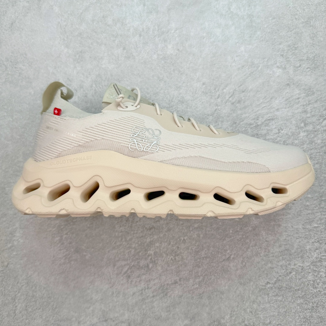 图片[4]-LOEWE x On Cloudtilt 2.0 昂跑罗意威联名 圆头系带生活休闲鞋 此运动品牌 开创于2010年 缓震着陆、强效回弹、轻柔质感的设计构思始终是ON研制关键 与此同时基于“为全球提供革新性的跑步感受”信念 陆续推出了多款跑鞋及其以专业运动人体跑步工程学为设计关键的功能性跑步服饰设备 让跑者不费力气地畅快畅跑 尺码：36 36.5 37.5 38 38.5 39 40 40.5 41 42 42.5 43 44 44.5 45-选品中心