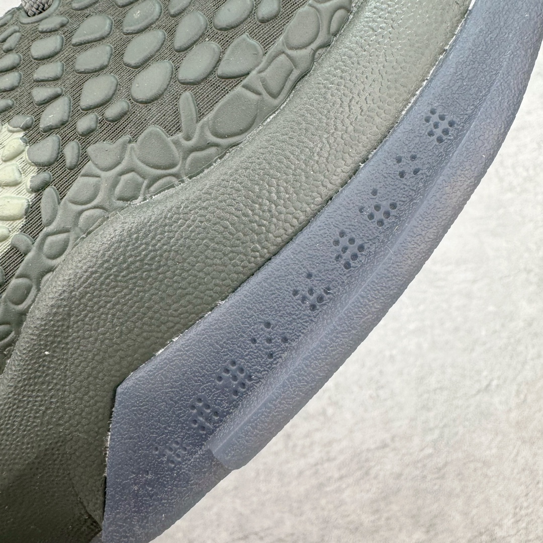 图片[20]-💰340 ＃XS NK Zoom Kobe 6 科比六代签名实战篮球鞋 FTB 深灰 869457-007 全套原纸板楦头开发 确保原汁原味 完美呈现版型 一比一鞋头弧度高度鞋身弧度 细节品控鞋型完美 原厂TPU网格鞋带扣 正确内里网布 前后气垫加持 信仰绝不减配 全鞋身材料卡色独家定制 SWOOSH 蛇鳞 正确珠光效果（内嵌珍珠粉）独家前掌Zoom Turbo 后掌马蹄Zoom缓震 内置全真动态飞线 独家复刻U型缓震垫带独立钢印 十年情怀 这里完美落地 尺码：39 40 40.5 41 42 42.5 43 44 44.5 45 46 47.5 48.5 编码：by4936010-运动鞋