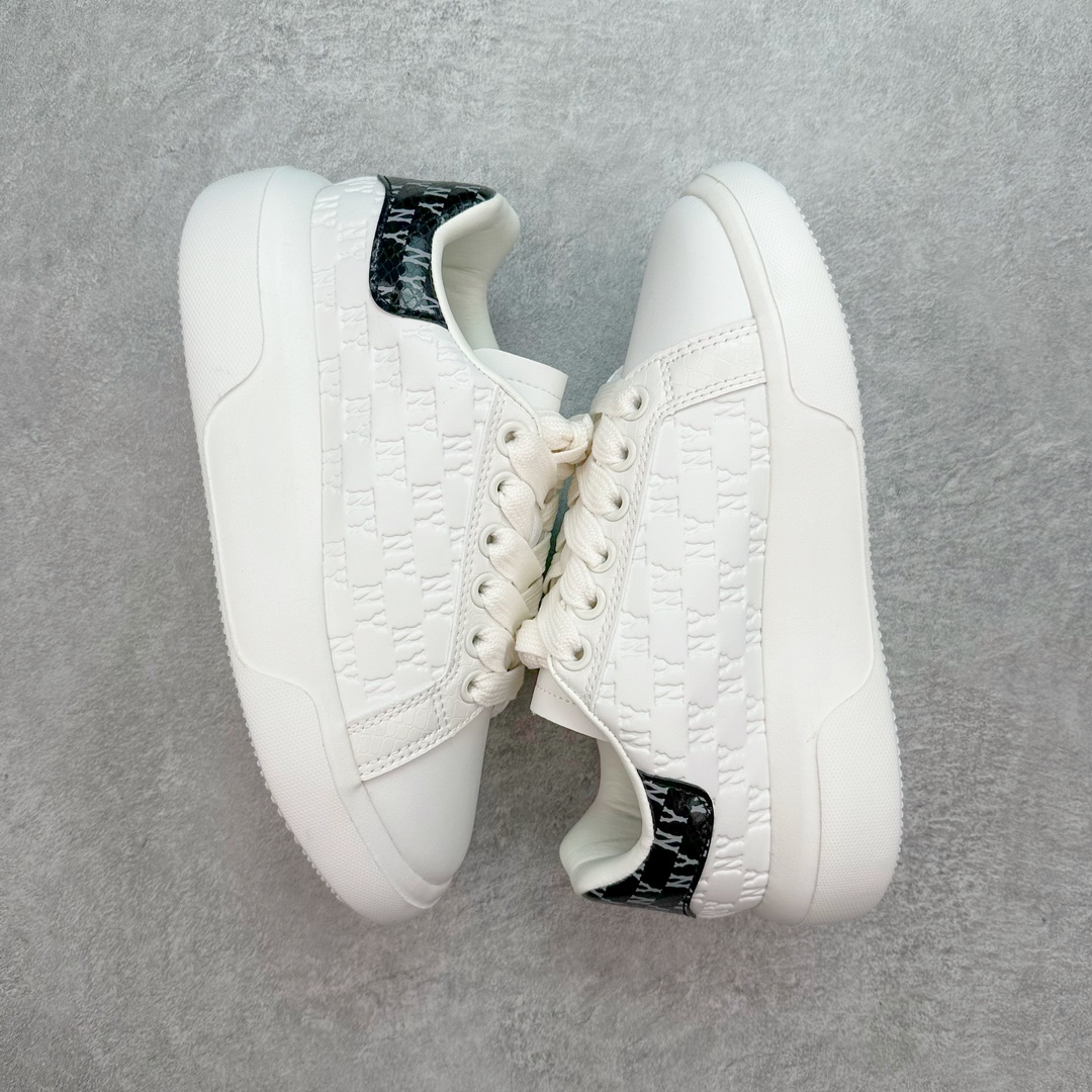 图片[3]-爆火女神显高显腿长款 Korea韩国限定 NY美国榄球洋基队x MLB Chukky Classic 经典老爹风轻量增高厚底百搭休闲运动慢跑鞋“NY大标印花”原楦原纸版数据开发#采用优质轻量克重纤维移膜皮革及透气网面鞋面材质#全新独立4cm厘米外增高轻质发泡大底 尺码：35 36 36.5 37.5 38 38.5 39 40 40.5 41 42 42.5 43 44-选品中心