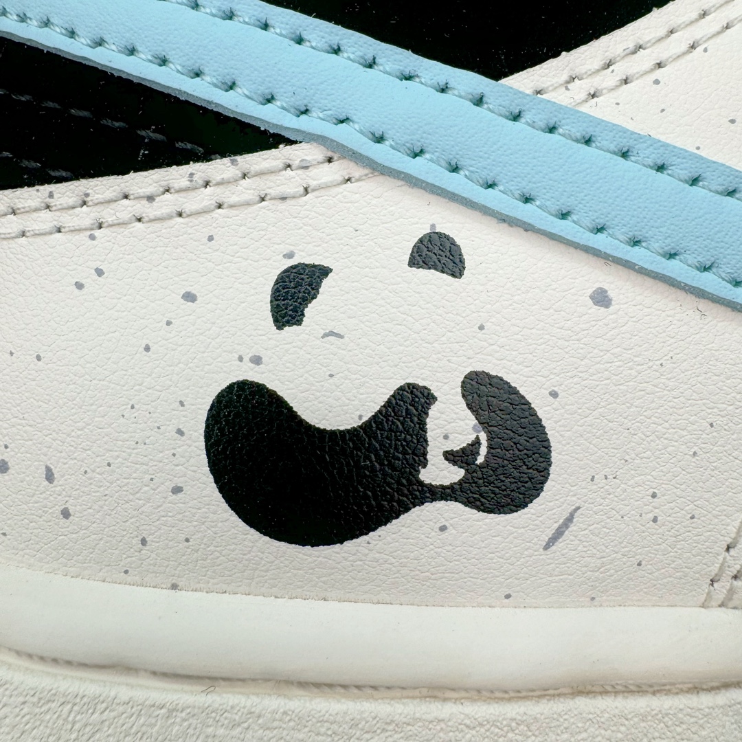 图片[17]-💰230 ＃YC纯原 NK Dunk Low 蓝莓小熊猫 DD1391-100 定制系列天花板 无原鞋不开发 全系列得物原鞋一比一校对开发 配色持续更新中 终端对接 优势输出 全套原厂楦头原纸板数据档案倾力打造 原汁原味莞产 极致还原 圈内最强针车工艺 高端零售指定版 广东原厂配套原盒原标 鞋盒分三个尺码段 原厂冲刀 超高清洁度 全鞋零毛边皮料切割 采用原厂百宏鞋带以及原厂百宏织唛舌标 内标可供原厂几率过验 进口原装条纹中底布 四线拉帮白色点胶 原厂拉帮手法遵循公司 原厂电绣 极致还原 SIZE：35.5 36 36.5 37.5 38 38.5 39 40 40.5 41 42 42.5 43 44 44.5 45 46 47.5 编码：by3936000-运动鞋