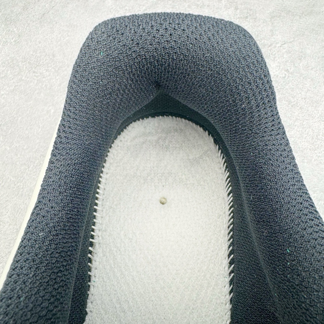 图片[11]-＃PB过验版 MLB Chunky Liner Basic 复古印花学长鞋系列低帮轻量增高厚底百搭休闲运动慢跑鞋板鞋 Korea韩国联名NY美国榄球纽约洋基队限定 目前可过轻松秒过各类鉴定 能操作的私聊 韩国代购专供 左脚内置NFC感应 区别市面贴纸假芯片 MLB专用菱形双针中底布 重点细节中底布带注胶孔 原厂NFC感应吊牌 支持鉴定 一个两位数 原盒原标 全套原楦原纸板原厂数据开发 中韩文保养标贴 绿色防霉片 平台代购专供 独家一比一RB+MD组合大底 高频后跟小人Logo精准对位立体饱满 正确网布加超迁鞋面 转印中底走线紧密 转印Logo工艺表层防刮不掉色 尺码：35 36 36.5 37.5 38 38.5 39 40 40.5 41 42 42.5 43 44 44.5 45-选品中心