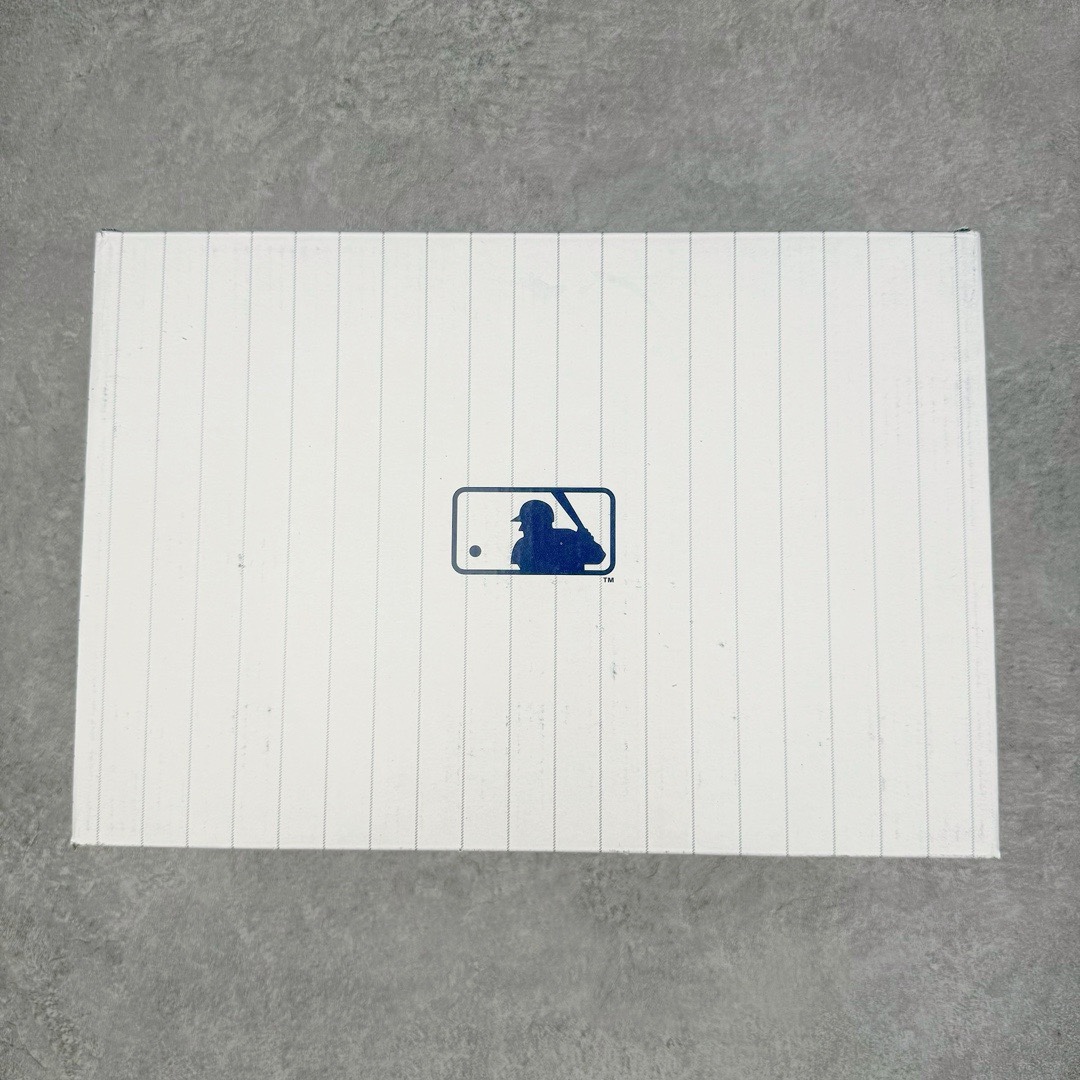 图片[19]-＃PB过验版 MLB Chunky Liner Basic 复古印花学长鞋系列低帮轻量增高厚底百搭休闲运动慢跑鞋板鞋 Korea韩国联名NY美国榄球纽约洋基队限定 目前可过轻松秒过各类鉴定 能操作的私聊 韩国代购专供 左脚内置NFC感应 区别市面贴纸假芯片 MLB专用菱形双针中底布 重点细节中底布带注胶孔 原厂NFC感应吊牌 支持鉴定 一个两位数 原盒原标 全套原楦原纸板原厂数据开发 中韩文保养标贴 绿色防霉片 平台代购专供 独家一比一RB+MD组合大底 高频后跟小人Logo精准对位立体饱满 正确网布加超迁鞋面 转印中底走线紧密 转印Logo工艺表层防刮不掉色 尺码：35 36 36.5 37.5 38 38.5 39 40 40.5 41 42 42.5 43 44 44.5 45-选品中心