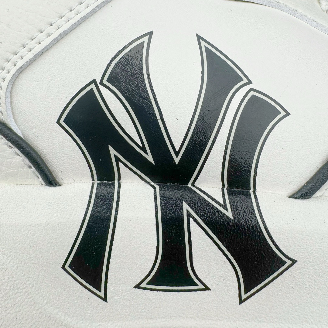 图片[18]-＃PB过验版 MLB Chunky Liner Basic 复古印花学长鞋系列低帮轻量增高厚底百搭休闲运动慢跑鞋板鞋 Korea韩国联名NY美国榄球纽约洋基队限定 目前可过轻松秒过各类鉴定 能操作的私聊 韩国代购专供 左脚内置NFC感应 区别市面贴纸假芯片 MLB专用菱形双针中底布 重点细节中底布带注胶孔 原厂NFC感应吊牌 支持鉴定 一个两位数 原盒原标 全套原楦原纸板原厂数据开发 中韩文保养标贴 绿色防霉片 平台代购专供 独家一比一RB+MD组合大底 高频后跟小人Logo精准对位立体饱满 正确网布加超迁鞋面 转印中底走线紧密 转印Logo工艺表层防刮不掉色 尺码：35 36 36.5 37.5 38 38.5 39 40 40.5 41 42 42.5 43 44 44.5 45-选品中心