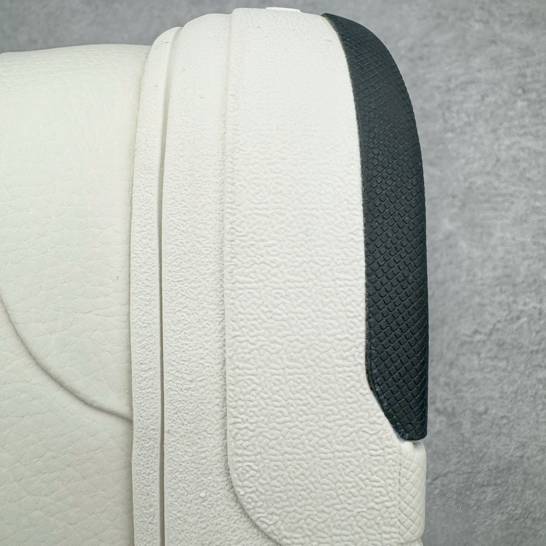 图片[17]-＃PB过验版 MLB Chunky Liner Basic 复古印花学长鞋系列低帮轻量增高厚底百搭休闲运动慢跑鞋板鞋 Korea韩国联名NY美国榄球纽约洋基队限定 目前可过轻松秒过各类鉴定 能操作的私聊 韩国代购专供 左脚内置NFC感应 区别市面贴纸假芯片 MLB专用菱形双针中底布 重点细节中底布带注胶孔 原厂NFC感应吊牌 支持鉴定 一个两位数 原盒原标 全套原楦原纸板原厂数据开发 中韩文保养标贴 绿色防霉片 平台代购专供 独家一比一RB+MD组合大底 高频后跟小人Logo精准对位立体饱满 正确网布加超迁鞋面 转印中底走线紧密 转印Logo工艺表层防刮不掉色 尺码：35 36 36.5 37.5 38 38.5 39 40 40.5 41 42 42.5 43 44 44.5 45-选品中心