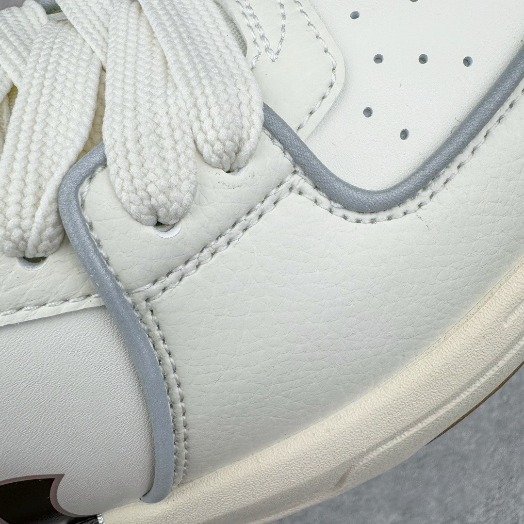 图片[15]-＃PB过验版 MLB Chunky Liner Basic 复古印花学长鞋系列低帮轻量增高厚底百搭休闲运动慢跑鞋板鞋 Korea韩国联名NY美国榄球纽约洋基队限定 目前可过轻松秒过各类鉴定 能操作的私聊 韩国代购专供 左脚内置NFC感应 区别市面贴纸假芯片 MLB专用菱形双针中底布 重点细节中底布带注胶孔 原厂NFC感应吊牌 支持鉴定 一个两位数 原盒原标 全套原楦原纸板原厂数据开发 中韩文保养标贴 绿色防霉片 平台代购专供 独家一比一RB+MD组合大底 高频后跟小人Logo精准对位立体饱满 正确网布加超迁鞋面 转印中底走线紧密 转印Logo工艺表层防刮不掉色 尺码：35 36 36.5 37.5 38 38.5 39 40 40.5 41 42 42.5 43 44 44.5 45-选品中心