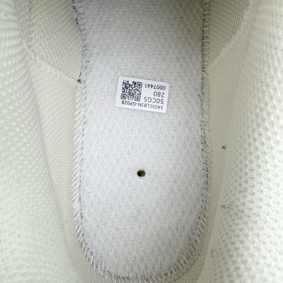 图片[20]-＃PB过验版 MLB Chunky Liner Basic 复古印花学长鞋系列低帮轻量增高厚底百搭休闲运动慢跑鞋板鞋 Korea韩国联名NY美国榄球纽约洋基队限定 目前可过轻松秒过各类鉴定 能操作的私聊 韩国代购专供 左脚内置NFC感应 区别市面贴纸假芯片 MLB专用菱形双针中底布 重点细节中底布带注胶孔 原厂NFC感应吊牌 支持鉴定 一个两位数 原盒原标 全套原楦原纸板原厂数据开发 中韩文保养标贴 绿色防霉片 平台代购专供 独家一比一RB+MD组合大底 高频后跟小人Logo精准对位立体饱满 正确网布加超迁鞋面 转印中底走线紧密 转印Logo工艺表层防刮不掉色 尺码：35 36 36.5 37.5 38 38.5 39 40 40.5 41 42 42.5 43 44 44.5 45-选品中心