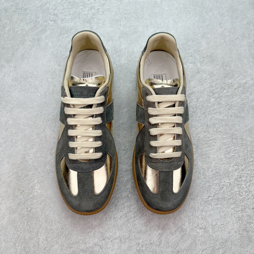 图片[2]-💰230 Maison Margiela Calfskin Replica 马吉拉德训鞋 上万点击率爆款 原档数据开发数月百分百还原 原盒原配防尘袋购物卡 全网唯一正确0-23数字排版 一比一间距字体 内里全头层小羊皮 原版防滑鞋底设计 灰色翻毛牛皮 白色细纹贝利头层皮 依照原版逐帧开发 原装淡粉纸板中底带编号钢印 尺码：35 36 37 38 39 40 41 42 43 44 45 编码：Fby3936000-运动鞋