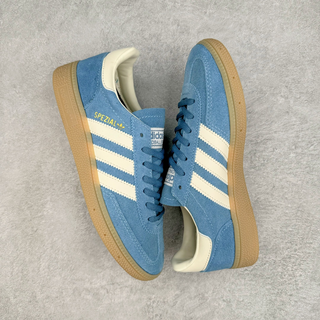 图片[3]-💰180 ＃C版纯原 AD Originals Handball SPZL 手球运动员系列百搭休闲运动板鞋 IG6194 这款来自阿迪达斯的这款HANDBALL SPZL前身是一双手球运动鞋，这一次拿来复刻，所以鞋面的主要色彩选用了黑色， 鞋面外侧除了Spezial字母之外还有三叶草标志。Handball SPZL作为复古手球训练鞋与作为室内足球鞋的Samba有着异曲同工之处，但是质感更为出众的鞋身以及丰富的配色选择比起Samba来讲可以说是更胜一筹了！尺码：36 36⅔ 37⅓ 38 38⅔ 39⅓ 40 40⅔ 41⅓ 42 42⅔ 43⅓ 44 45  编码：Jby2936050-运动鞋