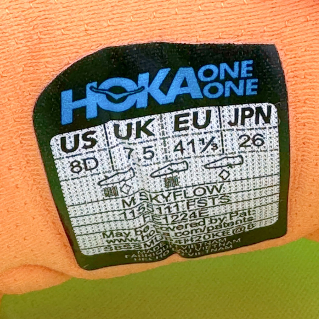 图片[14]-＃HK纯原 HOKA ONE ONE SKY FLOW 低帮舒适百搭防滑耐磨低帮休闲跑步鞋男女同款 始终致力于为所有跑者提供更新、更好的跑步装备 相比常规跑鞋 HOKA ONE ONE特别研发使用性能独特的几何形跑鞋中底 此种鞋底更厚、更高、回弹性也更好 除了卓越的缓冲性能 它还能为各种阶段的跑者带来更具动感、更加稳定的跑步体验 HOKA One One从设计之初就清楚意识到 要保证跑者步幅的均匀一致 双脚自然而然的运动至关重要 尺码：36 36.5 37.5 38 38.5 39 40 40.5 41 42 42.5 43 44 44.5 45-选品中心