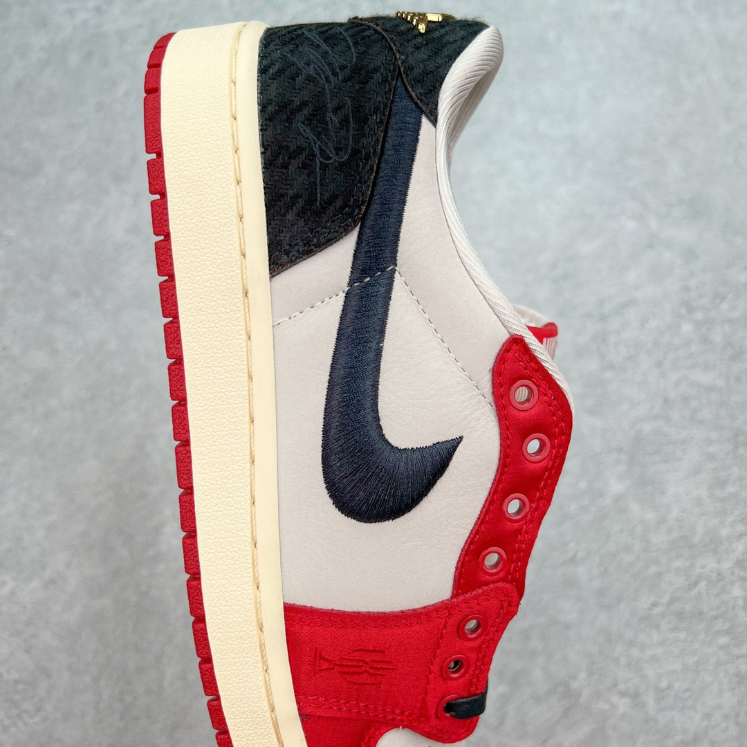 图片[6]-💰460 ＃Y3纯原 Trophy Room x Air Jordan AJ1 Low 低帮 乔丹之子联名白黑红 FN0432-100 市场OG低帮天花板 全套原纸板楦头开发 原厂特供皮料加持 确保原汁原味 完美呈现一代版型 一比一鞋头弧度高度鞋身弧度 数据细节工艺流程均保持原鞋一致 后跟弧度收口自然对折 极致一眼正品既视感 原厂皮料 进口玻璃冲刀皮料裁剪零毛边 承诺百分百一致原鞋 全鞋电脑针车工艺 鞋面清洁度最高QC检验标准 控制溢胶 飞翼3D高频深度立体 鞋盒、防尘纸 均采购来自原厂 SIZE：40 40.5 41 42 42.5 43 44 44.5 45 46 47.5 48.5 编码：Xby5936030-运动鞋