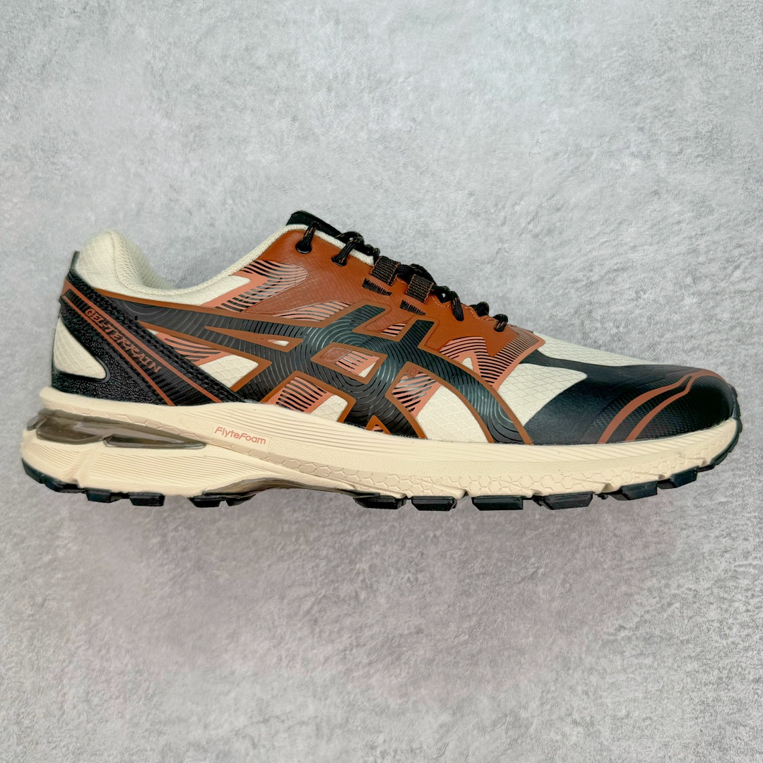 💰200 ＃HK纯原 Asics Gel-Terrain 亚瑟士复古街头时尚运动减震耐磨透气低帮越野跑步鞋 复古经典的鞋面设计 灵感来自ASICS 90年代的经典越野跑系列 鞋身无缝设计元素 巧妙呈现户外机能感 FLYTEFOAM中底与GEL缓震科技加持 集轻量与动感于一身 融合复古美学与现代材料质感 舒适有型 带你潮流开「野」尺码：40 40.5 41.5 42 42.5 43.5 44 44.5 45 编码：by2936070-运动鞋