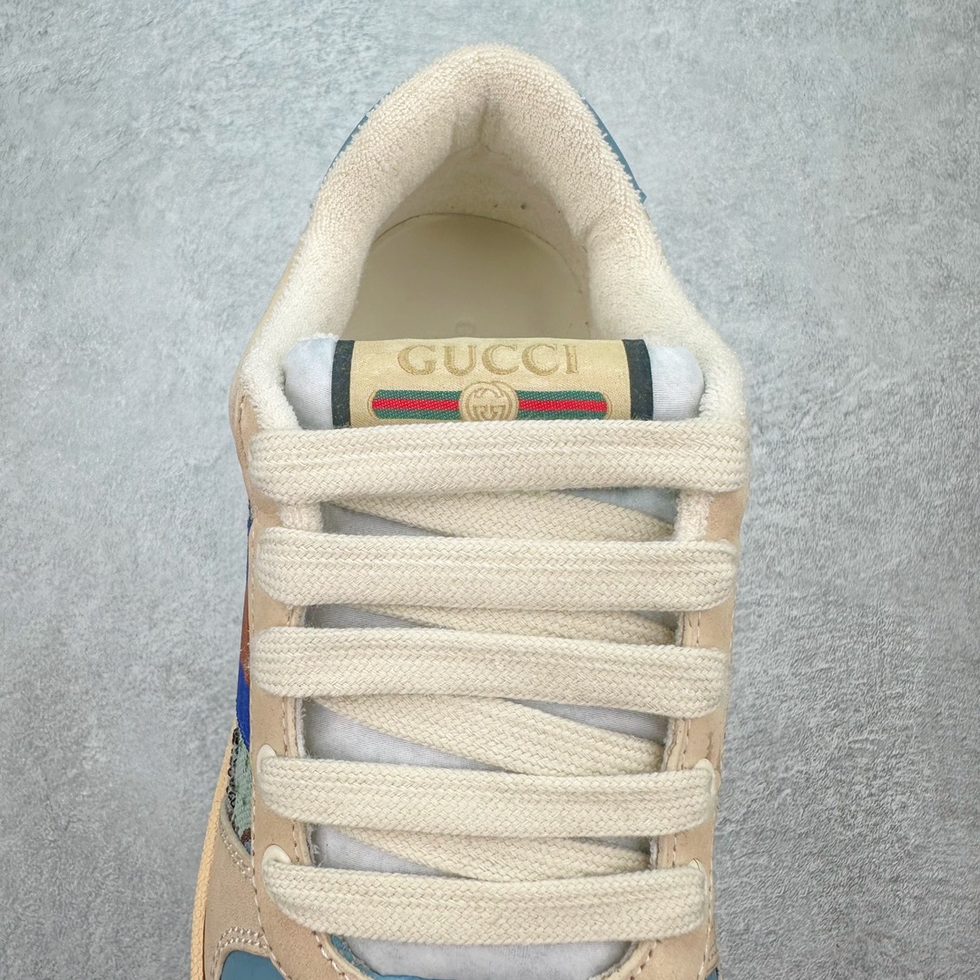 图片[5]-💰290 ＃纯原福利‼Gucci Screener sneaker 古驰双G小脏鞋系列复古怀旧校园风低帮板鞋 全套原楦原纸版原鞋开模 全网最具灵魂的版型 鞋头上翘1.6CM 后跟自然弧度内收 双G珐琅 条纹清晰 原厂五金带3M反光 原装意大利进口里外全皮 纯手工水洗做旧处理 侧面条纹饰带 原厂定制 零串色零起毛 大底防滑网格由里到外大小逐渐递减 原厂数据电绣 清晰立体 多边形闪钻大小一致带光泽 全鞋电脑针车 紧密相连 针距密度一致 环保乳胶注塑鞋垫 厚度脚感还原原版 皮面裁剪部位 统一油边封口工艺 大底组合零偏差 挑战各种艺术家 右脚鞋侧嵌入NFC防伪芯片装置＋鞋盒标二唯码扫描 秒进官网 专柜全套包装 防尘袋 说明书 质保卡 购物袋 Size：35 36 37 38 39 40 41 42 43 44 45 编码：yby3936060-运动鞋