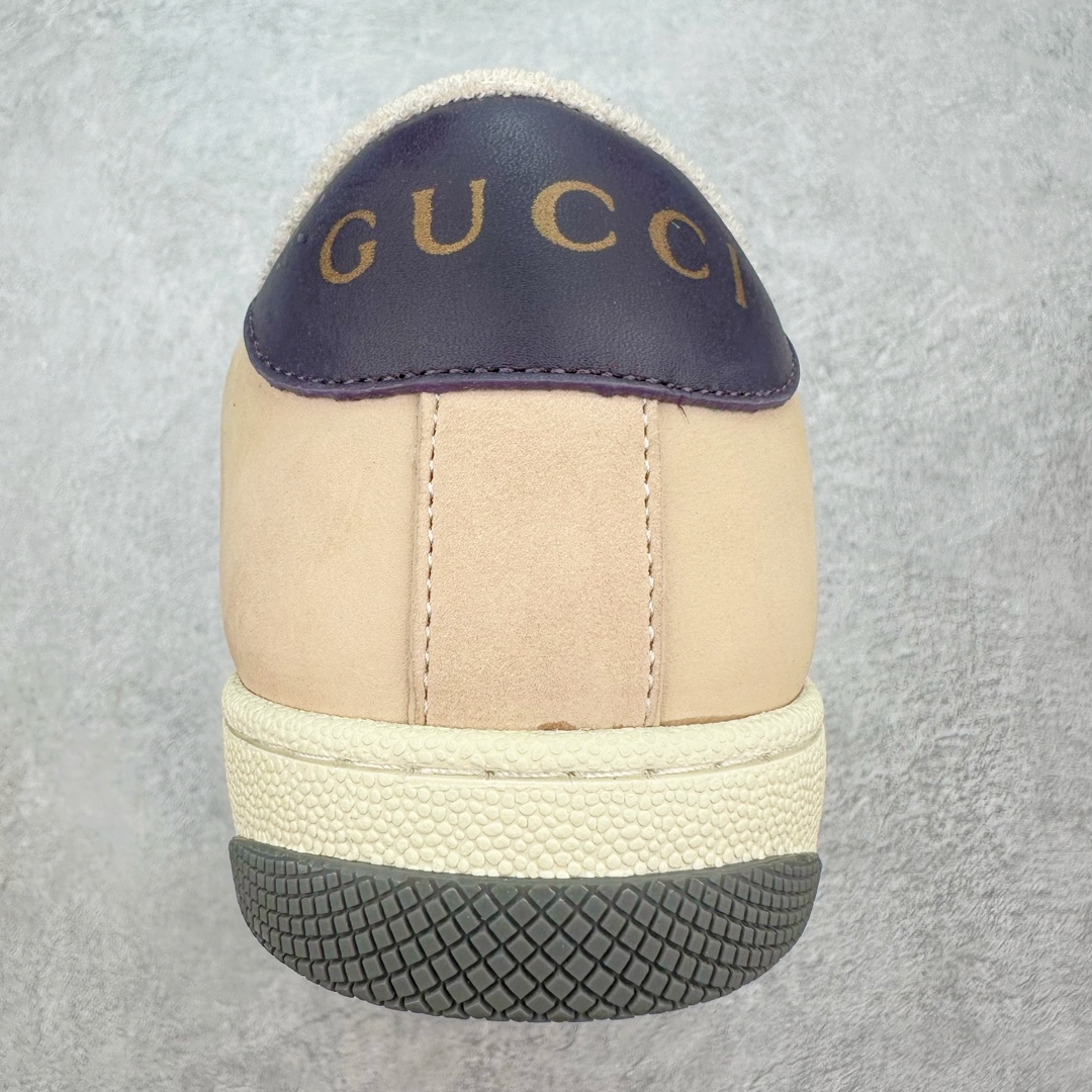 图片[8]-💰290 ＃纯原福利‼Gucci Screener sneaker 古驰双G小脏鞋系列复古怀旧校园风低帮板鞋 全套原楦原纸版原鞋开模 全网最具灵魂的版型 鞋头上翘1.6CM 后跟自然弧度内收 双G珐琅 条纹清晰 原厂五金带3M反光 原装意大利进口里外全皮 纯手工水洗做旧处理 侧面条纹饰带 原厂定制 零串色零起毛 大底防滑网格由里到外大小逐渐递减 原厂数据电绣 清晰立体 多边形闪钻大小一致带光泽 全鞋电脑针车 紧密相连 针距密度一致 环保乳胶注塑鞋垫 厚度脚感还原原版 皮面裁剪部位 统一油边封口工艺 大底组合零偏差 挑战各种艺术家 右脚鞋侧嵌入NFC防伪芯片装置＋鞋盒标二唯码扫描 秒进官网 专柜全套包装 防尘袋 说明书 质保卡 购物袋 Size：35 36 37 38 39 40 41 42 43 44 45 编码：yby3936060-运动鞋