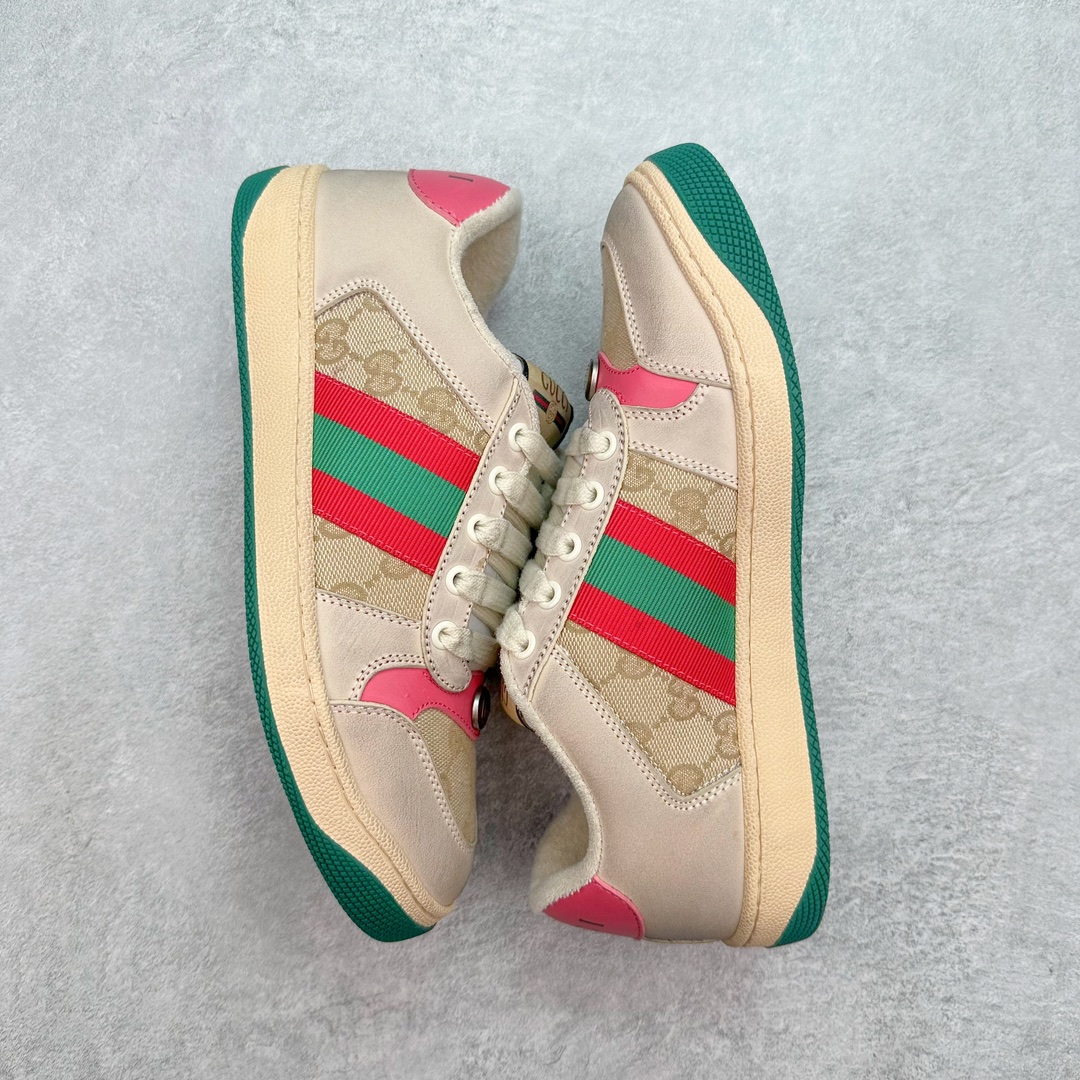 图片[3]-💰290 ＃纯原福利‼Gucci Screener sneaker 古驰双G小脏鞋系列复古怀旧校园风低帮板鞋 全套原楦原纸版原鞋开模 全网最具灵魂的版型 鞋头上翘1.6CM 后跟自然弧度内收 双G珐琅 条纹清晰 原厂五金带3M反光 原装意大利进口里外全皮 纯手工水洗做旧处理 侧面条纹饰带 原厂定制 零串色零起毛 大底防滑网格由里到外大小逐渐递减 原厂数据电绣 清晰立体 多边形闪钻大小一致带光泽 全鞋电脑针车 紧密相连 针距密度一致 环保乳胶注塑鞋垫 厚度脚感还原原版 皮面裁剪部位 统一油边封口工艺 大底组合零偏差 挑战各种艺术家 右脚鞋侧嵌入NFC防伪芯片装置＋鞋盒标二唯码扫描 秒进官网 专柜全套包装 防尘袋 说明书 质保卡 购物袋 Size：35 36 37 38 39 40 41 42 43 44 45 编码：yby3936060-运动鞋