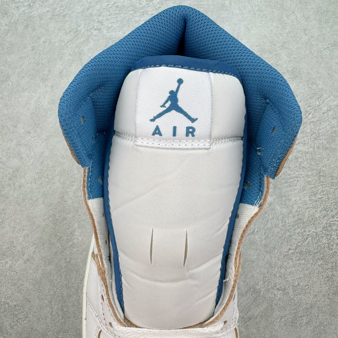 图片[5]-💰230 ＃DT纯原 Air Jordan AJ1 Mid 中帮 白蓝 FN5215-141 终端优势供应 市面中低帮最具代表性版本没有之一 口碑大厂出品 品控大底版型不断改良更新 全套原纸板楦头开发 确保原汁原味 完美呈现版型 完美零毛边处理 原厂内置全掌气垫 价格定位良心 平台专用代工流水线出品 一眼公司既视感 拿到手的一瞬间就与众不同 碾压市面所有版本 全部原鞋开发 每一个配色都会采购原鞋确认细节 打破市面看图做货无好货之说 SIZE：35.5 36 36.5 37.5 38 38.5 39 40 40.5 41 42 42.5 43 44 44.5 45 46 编码：by3936000-运动鞋