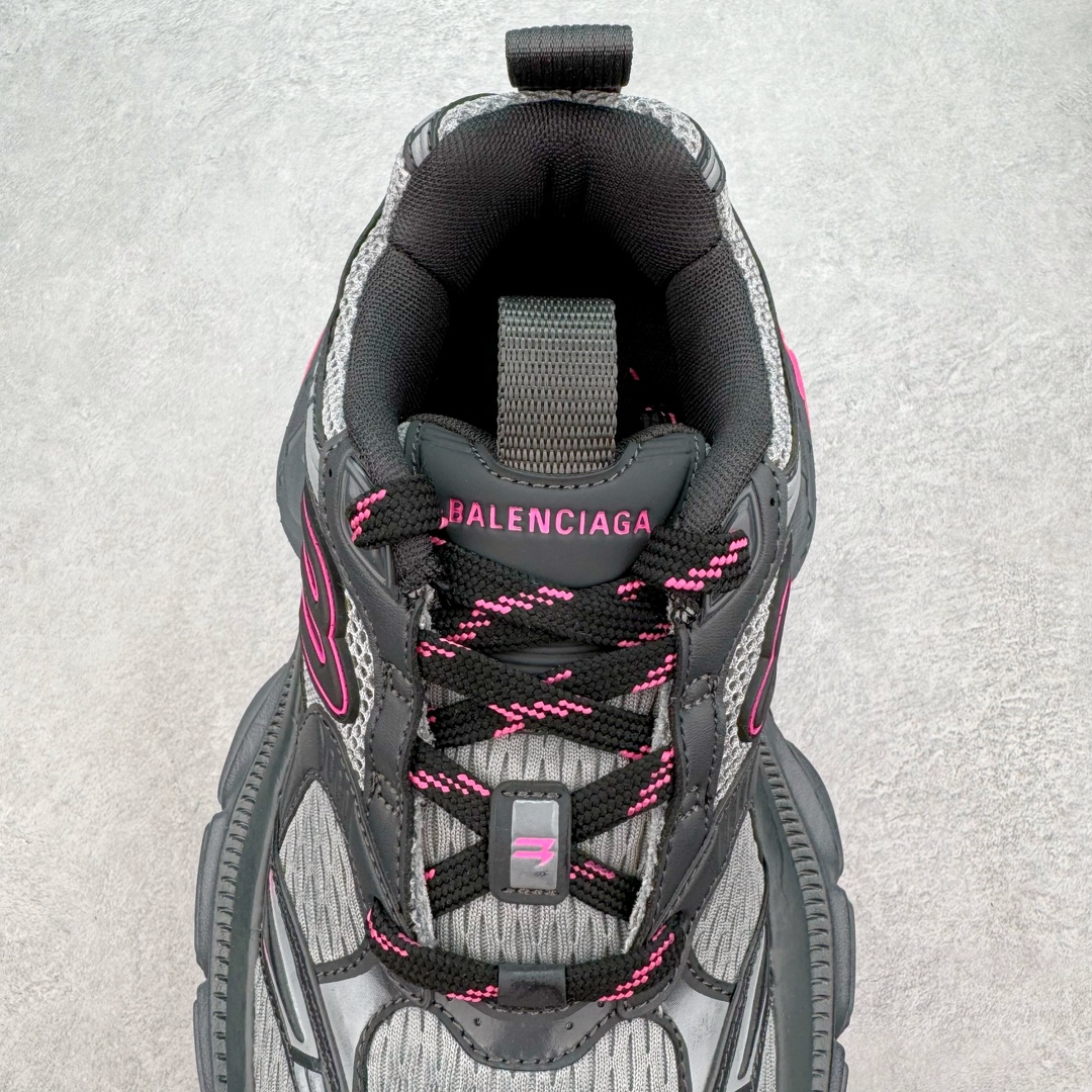 图片[5]-💰370 ＃VG零售版 BALENCIAGA 10XL Sneakers 巴黎世家十二代网布系带低帮走秀复古老爹鞋 全套原纸板楦头开发 最原汁原味的灵魂版型 全鞋荧光划线卡点 胶水把控整洁度追求极致完美 每一双都是工艺品 多重QC质检 超越公司货的品控标准 实实在在的免检产品 原盒原配 正确字体电绣 粗细、位置、大小正确 侧边TPU 透气孔匹配意产原版 正确分离大底 TPU软底 原版一致大底LOGO 立体感十足 原厂皮料水洗做旧 采购原厂网纱 不含皮革 网布材料和聚氨酯 磨损效果 展现品牌对于新潮事物的热情 这款鞋子拥有巨大尺寸和醒目设计 符合当下”老爹鞋”的趋势 鞋子采用银灰配色 营造出低调而不失华丽的效果 10XL的尺码使它成为市场中最显眼的存在 适合追求个性化的人群 Balenciaga始终站在时尚前沿 此次发布的产品再次体现了他们的创新能力 尺码：35 36 37 38 39 40 41 42 43 44 45 46 编码：by4936040-运动鞋