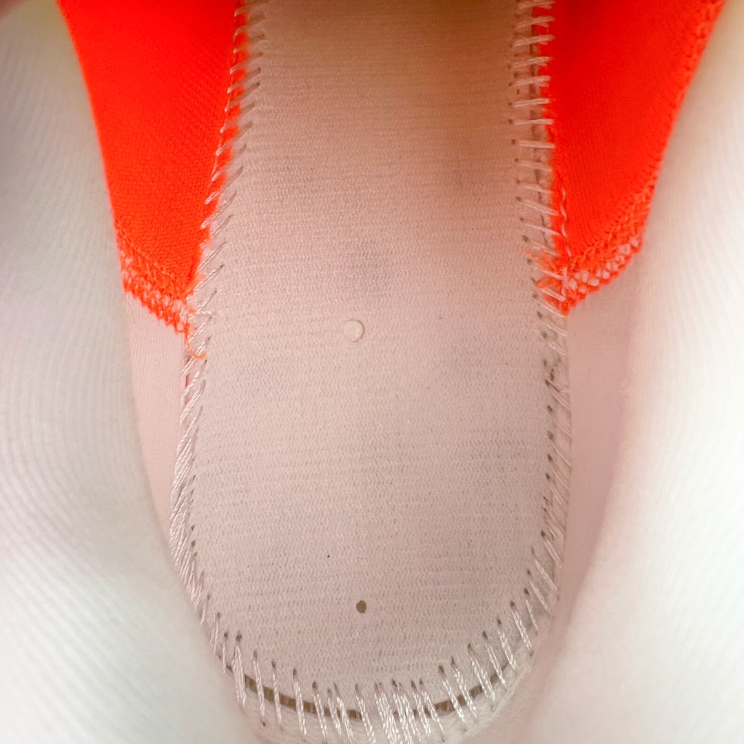 图片[10]-＃TG纯原 NK Journey Run 旅程慢跑系列低帮轻质缓震休闲运动公路跑步鞋 FN0228-100 采用科技织法轻盈织物合成鞋面材质 搭载柔软厚实ComfiRide 泡绵缓震组合外置防滑耐磨橡胶底片 穿上 Journey Run 公路跑步鞋 尽情畅跑 享受每一步的风景 搭载柔软厚实的 ComfiRide 泡绵缓震配置 助你征服充满挑战的路面 大步流星 微笑前行 该鞋款舒适非凡 让你爱不释脚 尺码：35.5 36 36.5 37.5 38 38.5 39 40 40.5 41 42 42.5 43 44 44.5 45-选品中心