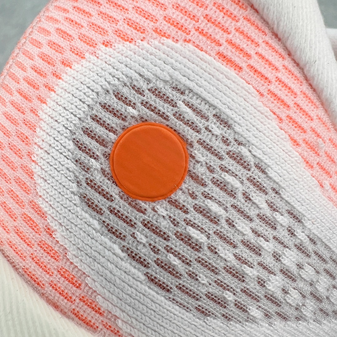 图片[18]-＃TG纯原 NK Journey Run 旅程慢跑系列低帮轻质缓震休闲运动公路跑步鞋 FN0228-100 采用科技织法轻盈织物合成鞋面材质 搭载柔软厚实ComfiRide 泡绵缓震组合外置防滑耐磨橡胶底片 穿上 Journey Run 公路跑步鞋 尽情畅跑 享受每一步的风景 搭载柔软厚实的 ComfiRide 泡绵缓震配置 助你征服充满挑战的路面 大步流星 微笑前行 该鞋款舒适非凡 让你爱不释脚 尺码：35.5 36 36.5 37.5 38 38.5 39 40 40.5 41 42 42.5 43 44 44.5 45-选品中心