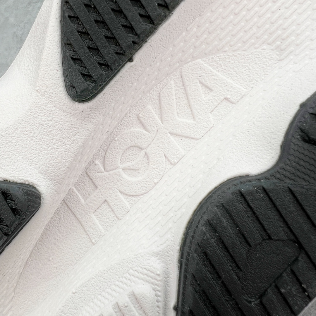 图片[17]-＃HK纯原 HOKA ONE ONE SKY FLOW 低帮舒适百搭防滑耐磨低帮休闲跑步鞋男女同款 始终致力于为所有跑者提供更新、更好的跑步装备 相比常规跑鞋 HOKA ONE ONE特别研发使用性能独特的几何形跑鞋中底 此种鞋底更厚、更高、回弹性也更好 除了卓越的缓冲性能 它还能为各种阶段的跑者带来更具动感、更加稳定的跑步体验 HOKA One One从设计之初就清楚意识到 要保证跑者步幅的均匀一致 双脚自然而然的运动至关重要 尺码：36 36.5 37.5 38 38.5 39 40 40.5 41 42 42.5 43 44 44.5 45-选品中心