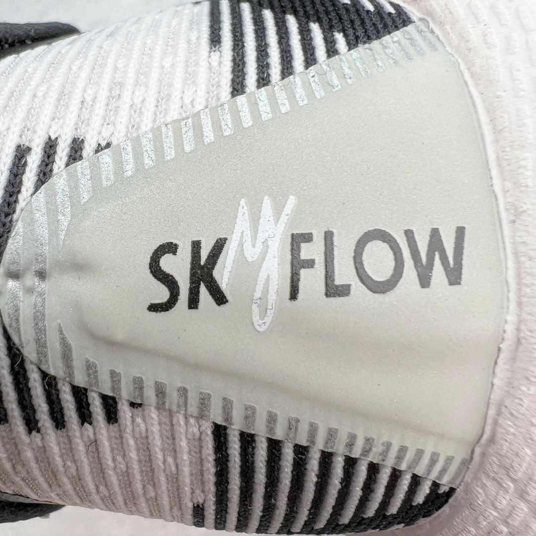 图片[14]-＃HK纯原 HOKA ONE ONE SKY FLOW 低帮舒适百搭防滑耐磨低帮休闲跑步鞋男女同款 始终致力于为所有跑者提供更新、更好的跑步装备 相比常规跑鞋 HOKA ONE ONE特别研发使用性能独特的几何形跑鞋中底 此种鞋底更厚、更高、回弹性也更好 除了卓越的缓冲性能 它还能为各种阶段的跑者带来更具动感、更加稳定的跑步体验 HOKA One One从设计之初就清楚意识到 要保证跑者步幅的均匀一致 双脚自然而然的运动至关重要 尺码：36 36.5 37.5 38 38.5 39 40 40.5 41 42 42.5 43 44 44.5 45-选品中心