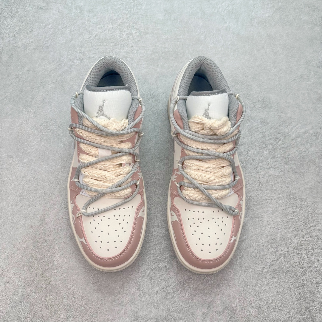 图片[2]-💰200 Air Jordan AJ1 Low 低帮系列定制配色 553568-053原厂内置气垫魔块 A模大底 头层小牛皮 鞋舌AJ原厂专用牛津布+AJ专用反口珍珠布+原厂无杂质高弹内里海棉+特殊封边弹力鞋带 SIZE：36 36.5 37.5 38 38.5 39 40 40.5 41 42 42.5 43 44 44.5 45 46 编码：Kby2936070-运动鞋