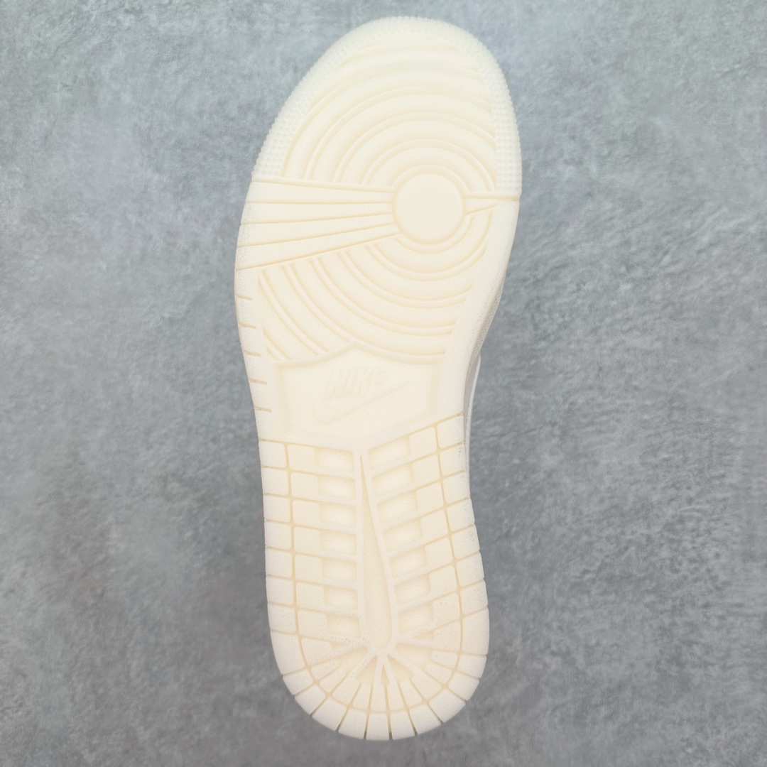 图片[9]-TS x Air Jordan AJ1 Low 倒钩低帮联名定制配色 XY2688-104 原厂内置气垫魔块 A模大底 头层小牛皮 鞋舌AJ原厂专用牛津布+AJ专用反口珍珠布+原厂无杂质高弹内里海棉+特殊封边弹力鞋带 尺码：36 36.5 37.5 38 38.5 39 40 40.5 41 42 42.5 43 44 44.5 45 46 47.5-选品中心