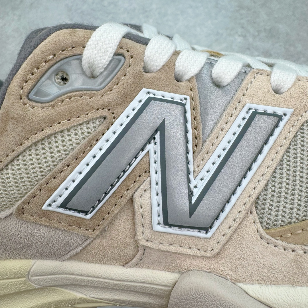 图片[15]-💰210 ＃AY纯原 New Balance NB9060系列 新百伦绒面革网布经典百搭防滑耐磨透气低帮生活休闲鞋 浅灰色 U9060MAC 全套原楦原纸板原厂数据开发 进口三明治网面 原装进口翻毛皮料正确绒感卡色 正确中底拉帮中底网布细节 原厂标裁 带紫光防伪 定制后跟透明水晶模块 冲裁组合 大底贴合程度胶水上色把控完美 整洁度挑战全网艺术家 多道序QC把关品质完善 匠心打造 耗时两个月开发完成 工艺极其复杂难度可想而知 新开独立私模大底 全网唯一正确六层组合大底 高端零售专供产物 Size：36 37 37.5 38 38.5 39 40 40.5 41 42 42.5 43 44 45.5 46.5 编码：by2936080-运动鞋