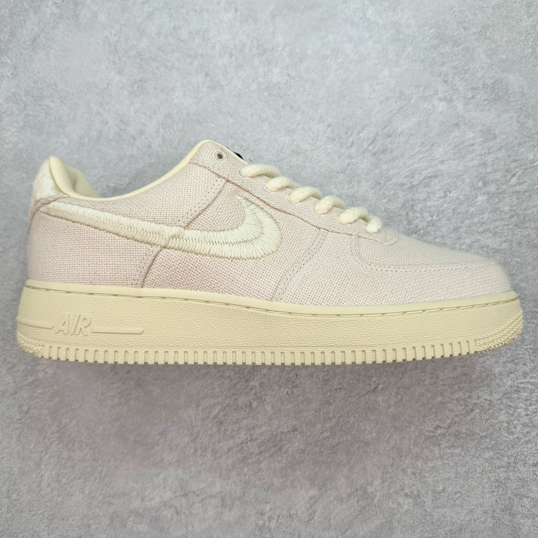 💰200 NK Air Force 1´07 Low 空军一号低帮百搭休闲运动板鞋 CZ9084-200 柔软、弹性十足的缓震性能和出色的中底设计 横跨复古与现代的外型结合 造就出风靡全球 三十多年的Force 1 直到今天还深受青睐 SIZE：36 36.5 37.5 38 38.5 39 40 40.5 41 42 42.5 43 44 44.5 45 编码：Tby2936070-运动鞋