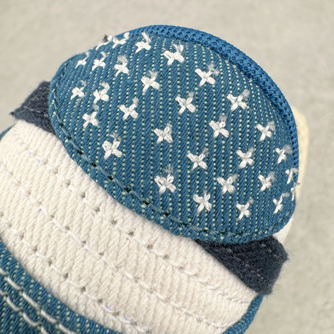 图片[12]-＃YC纯原福利 NK Dunk Low 黑曜石 刺子绣牛仔蓝 DV0834-101 定制系列天花板 无原鞋不开发 全系列得物原鞋一比一校对开发 配色持续更新中 终端对接 优势输出 全套原厂楦头原纸板数据档案倾力打造 原汁原味莞产 极致还原 圈内最强针车工艺 高端零售指定版 广东原厂配套原盒原标 鞋盒分三个尺码段 原厂冲刀 超高清洁度 全鞋零毛边皮料切割 采用原厂百宏鞋带以及原厂百宏织唛舌标 内标可供原厂几率过验 进口原装条纹中底布 四线拉帮白色点胶 原厂拉帮手法遵循公司 原厂电绣 极致还原 尺码：35.5 36 36.5 37.5 38 38.5 39 40 40.5 41 42 42.5 43 44 44.5 45 46 47.5-选品中心