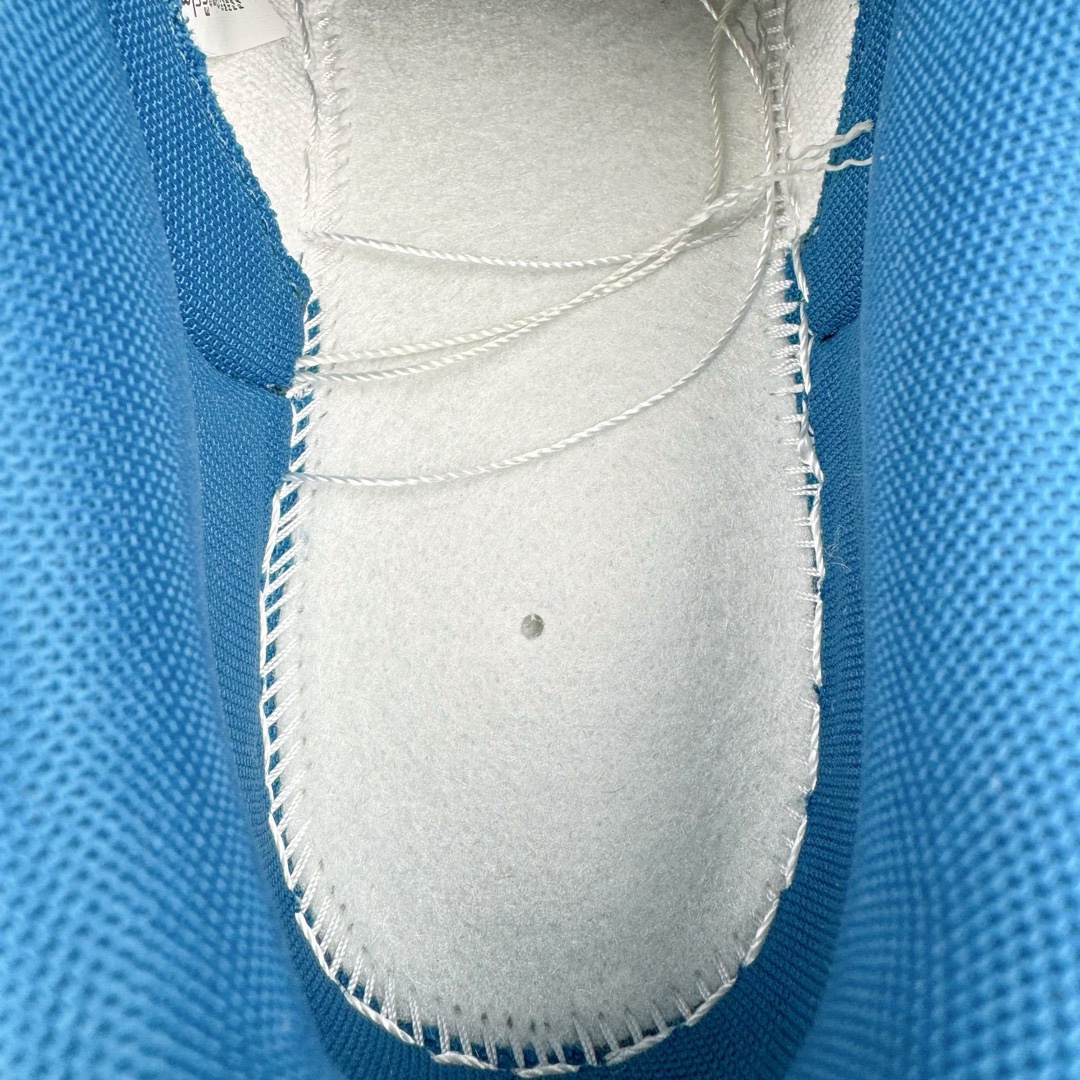 图片[17]-＃YC纯原福利 NK Dunk Low 资深玩家刺子绣 黑白蓝 DV0834-101 定制系列天花板 无原鞋不开发 全系列得物原鞋一比一校对开发 配色持续更新中 终端对接 优势输出 全套原厂楦头原纸板数据档案倾力打造 原汁原味莞产 极致还原 圈内最强针车工艺 高端零售指定版 广东原厂配套原盒原标 鞋盒分三个尺码段 原厂冲刀 超高清洁度 全鞋零毛边皮料切割 采用原厂百宏鞋带以及原厂百宏织唛舌标 内标可供原厂几率过验 进口原装条纹中底布 四线拉帮白色点胶 原厂拉帮手法遵循公司 原厂电绣 极致还原 尺码：35.5 36 36.5 37.5 38 38.5 39 40 40.5 41 42 42.5 43 44 44.5 45 46 47.5-选品中心