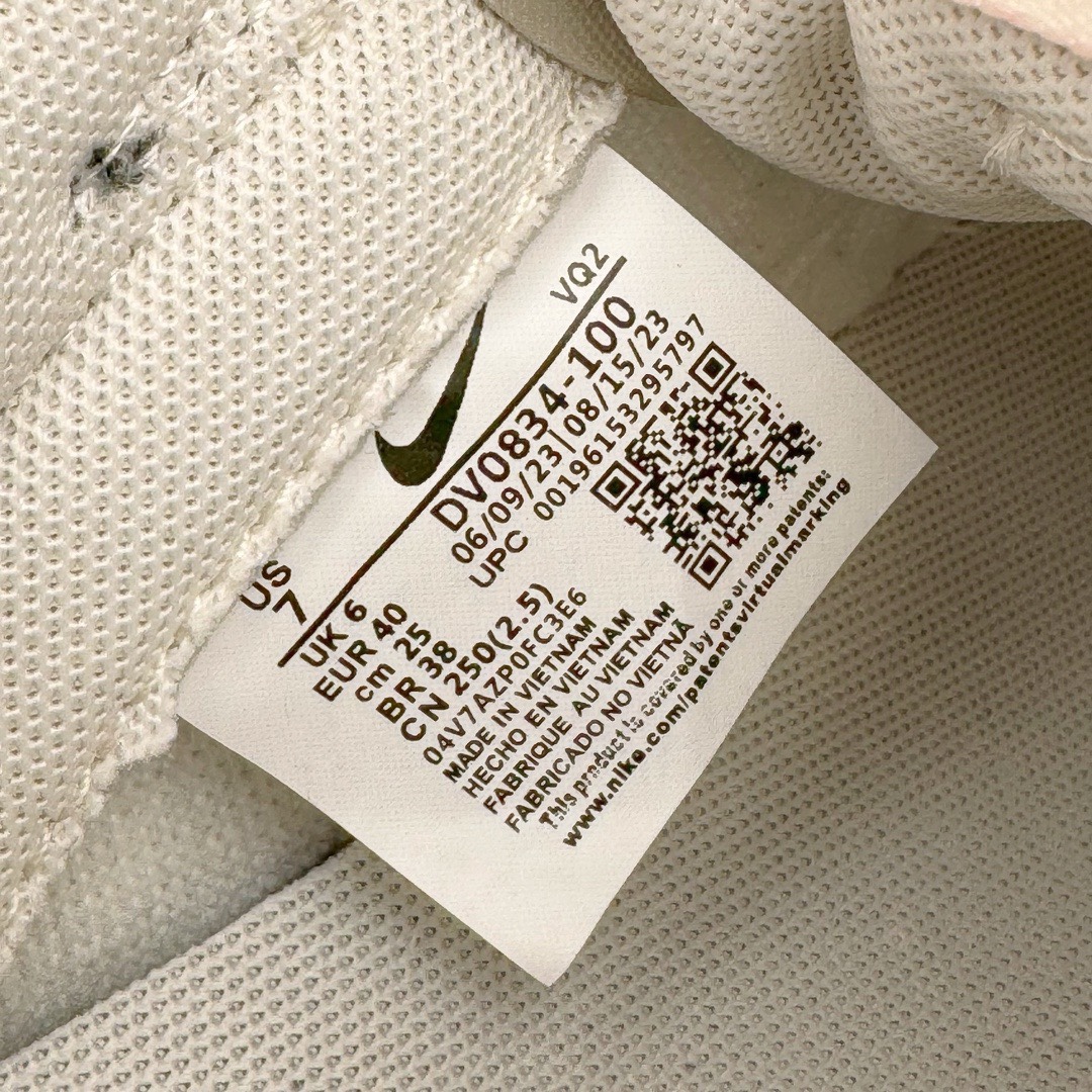 图片[16]-＃YC纯原福利 NK Dunk Low 天使刺子绣 灰棕红 DV0834-100 定制系列天花板 无原鞋不开发 全系列得物原鞋一比一校对开发 配色持续更新中 终端对接 优势输出 全套原厂楦头原纸板数据档案倾力打造 原汁原味莞产 极致还原 圈内最强针车工艺 高端零售指定版 广东原厂配套原盒原标 鞋盒分三个尺码段 原厂冲刀 超高清洁度 全鞋零毛边皮料切割 采用原厂百宏鞋带以及原厂百宏织唛舌标 内标可供原厂几率过验 进口原装条纹中底布 四线拉帮白色点胶 原厂拉帮手法遵循公司 原厂电绣 极致还原 尺码：35.5 36 36.5 37.5 38 38.5 39 40 40.5 41 42 42.5 43 44 44.5 45 46 47.5-选品中心