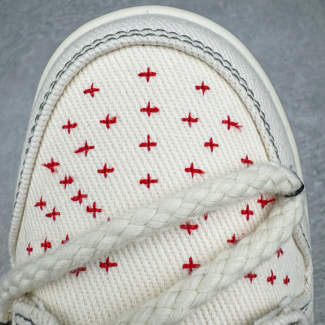 图片[11]-＃YC纯原福利 NK Dunk Low 天使刺子绣 灰棕红 DV0834-100 定制系列天花板 无原鞋不开发 全系列得物原鞋一比一校对开发 配色持续更新中 终端对接 优势输出 全套原厂楦头原纸板数据档案倾力打造 原汁原味莞产 极致还原 圈内最强针车工艺 高端零售指定版 广东原厂配套原盒原标 鞋盒分三个尺码段 原厂冲刀 超高清洁度 全鞋零毛边皮料切割 采用原厂百宏鞋带以及原厂百宏织唛舌标 内标可供原厂几率过验 进口原装条纹中底布 四线拉帮白色点胶 原厂拉帮手法遵循公司 原厂电绣 极致还原 尺码：35.5 36 36.5 37.5 38 38.5 39 40 40.5 41 42 42.5 43 44 44.5 45 46 47.5-选品中心