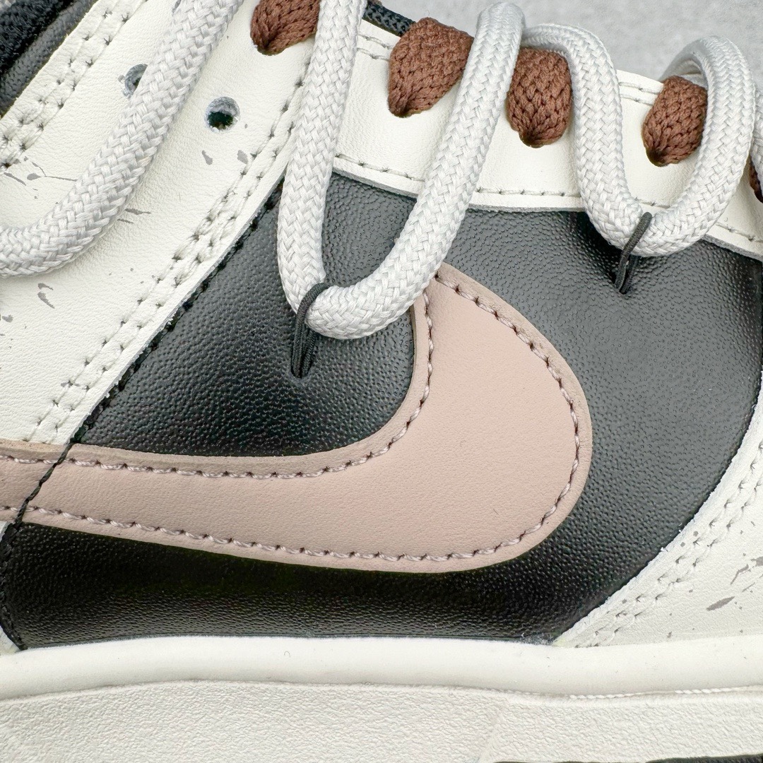 图片[10]-＃YC纯原福利 NK Dunk Low 焦糖 三分甜 DD1391-100 定制系列天花板 无原鞋不开发 全系列得物原鞋一比一校对开发 配色持续更新中 终端对接 优势输出 全套原厂楦头原纸板数据档案倾力打造 原汁原味莞产 极致还原 圈内最强针车工艺 高端零售指定版 广东原厂配套原盒原标 鞋盒分三个尺码段 原厂冲刀 超高清洁度 全鞋零毛边皮料切割 采用原厂百宏鞋带以及原厂百宏织唛舌标 内标可供原厂几率过验 进口原装条纹中底布 四线拉帮白色点胶 原厂拉帮手法遵循公司 原厂电绣 极致还原 尺码：35.5 36 36.5 37.5 38 38.5 39 40 40.5 41 42 42.5 43 44 44.5 45 46-选品中心