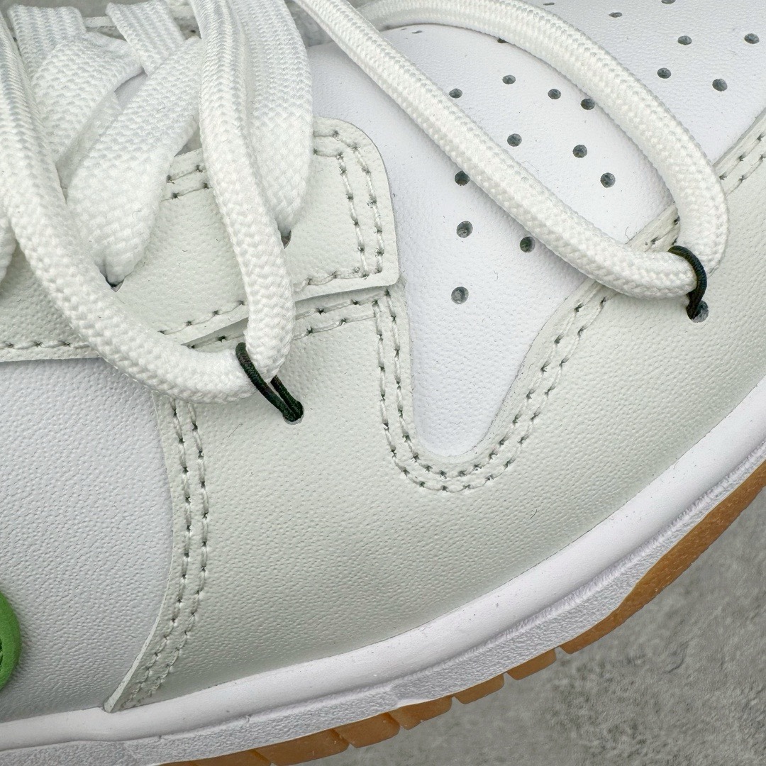 图片[13]-＃YC纯原福利 NK Dunk Low 青提山茶 白绿 FD9922-151 定制系列天花板 无原鞋不开发 全系列得物原鞋一比一校对开发 配色持续更新中 终端对接 优势输出 全套原厂楦头原纸板数据档案倾力打造 原汁原味莞产 极致还原 圈内最强针车工艺 高端零售指定版 广东原厂配套原盒原标 鞋盒分三个尺码段 原厂冲刀 超高清洁度 全鞋零毛边皮料切割 采用原厂百宏鞋带以及原厂百宏织唛舌标 内标可供原厂几率过验 进口原装条纹中底布 四线拉帮白色点胶 原厂拉帮手法遵循公司 原厂电绣 极致还原 尺码：35.5 36 36.5 37.5 38 38.5 39 40 40.5 41 42 42.5 43 44 44.5 45 46 47.5-选品中心