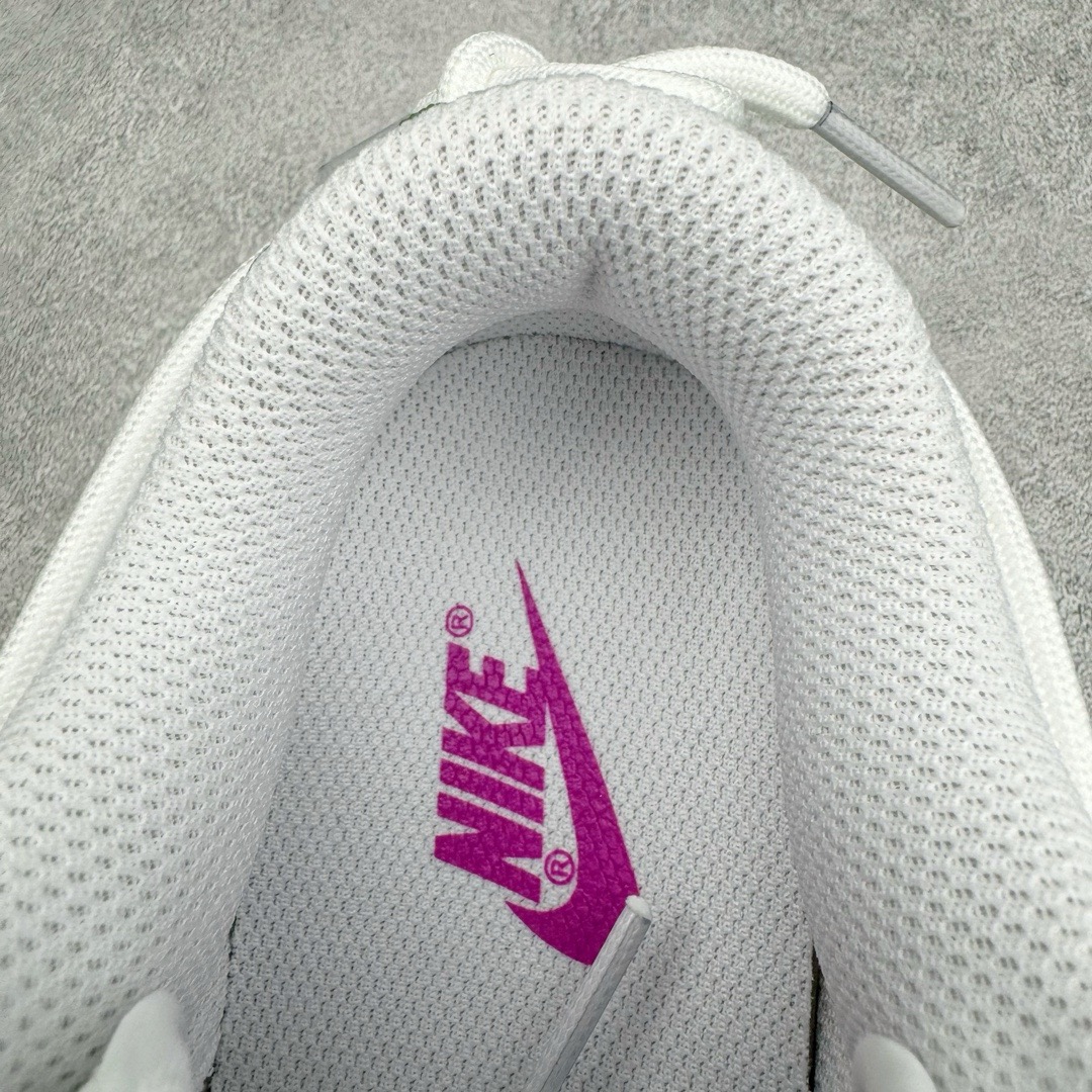 图片[11]-＃YC纯原福利 NK Dunk Low 青提山茶 白绿 FD9922-151 定制系列天花板 无原鞋不开发 全系列得物原鞋一比一校对开发 配色持续更新中 终端对接 优势输出 全套原厂楦头原纸板数据档案倾力打造 原汁原味莞产 极致还原 圈内最强针车工艺 高端零售指定版 广东原厂配套原盒原标 鞋盒分三个尺码段 原厂冲刀 超高清洁度 全鞋零毛边皮料切割 采用原厂百宏鞋带以及原厂百宏织唛舌标 内标可供原厂几率过验 进口原装条纹中底布 四线拉帮白色点胶 原厂拉帮手法遵循公司 原厂电绣 极致还原 尺码：35.5 36 36.5 37.5 38 38.5 39 40 40.5 41 42 42.5 43 44 44.5 45 46 47.5-选品中心