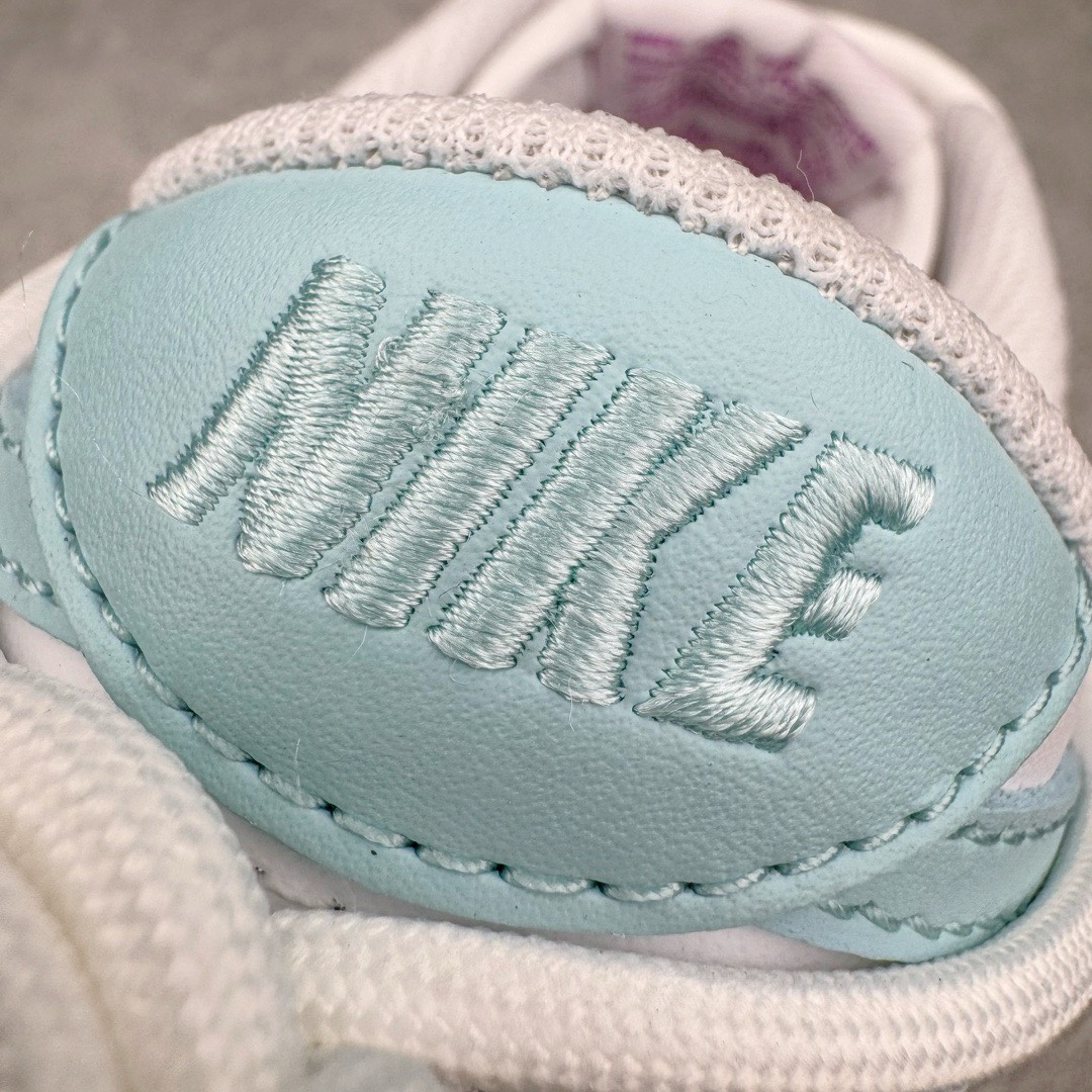 图片[10]-＃YC纯原福利 NK Dunk Low 气泡海盐 FD9922-151 定制系列天花板 无原鞋不开发 全系列得物原鞋一比一校对开发 配色持续更新中 终端对接 优势输出 全套原厂楦头原纸板数据档案倾力打造 原汁原味莞产 极致还原 圈内最强针车工艺 高端零售指定版 广东原厂配套原盒原标 鞋盒分三个尺码段 原厂冲刀 超高清洁度 全鞋零毛边皮料切割 采用原厂百宏鞋带以及原厂百宏织唛舌标 内标可供原厂几率过验 进口原装条纹中底布 四线拉帮白色点胶 原厂拉帮手法遵循公司 原厂电绣 极致还原 尺码：35.5 36 36.5 37.5 38 38.5 39 40 40.5 41 42 42.5 43 44 44.5 45 46 47.5-选品中心