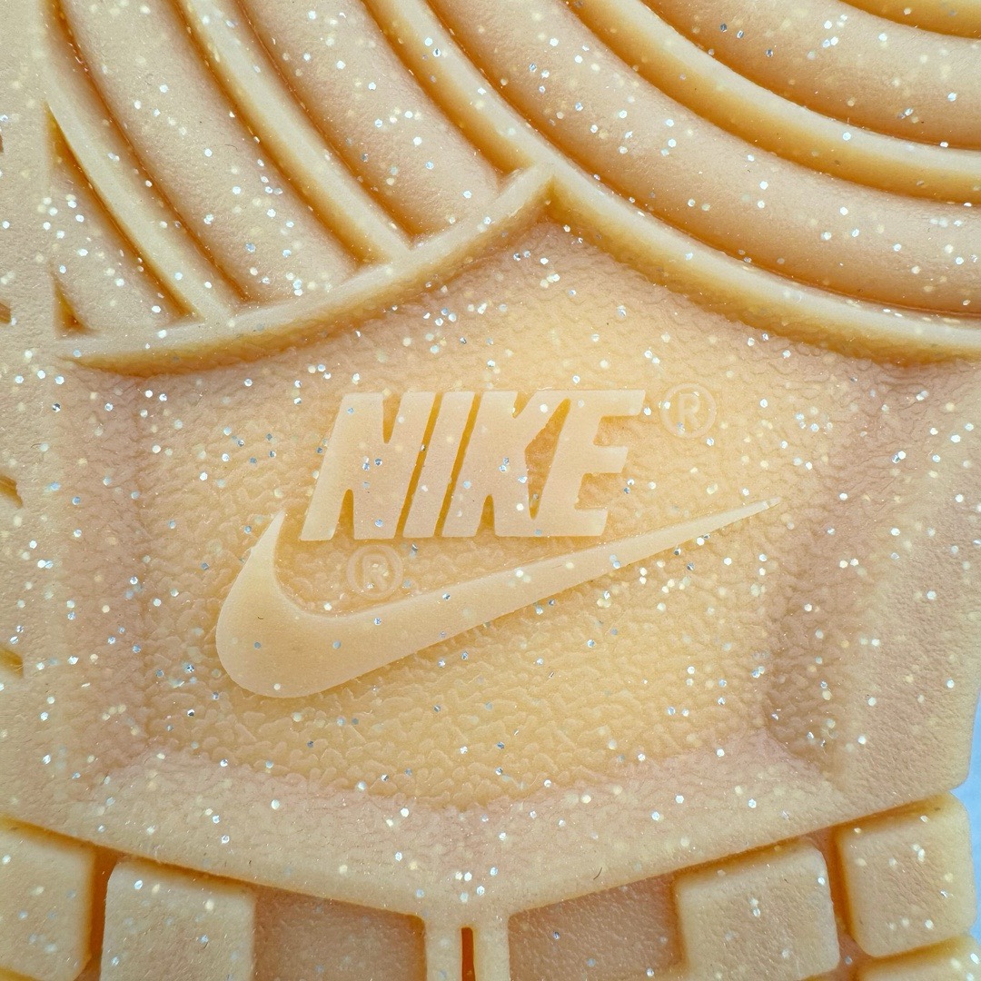 图片[18]-＃YC纯原福利 NK Dunk Low 气泡海盐 FD9922-151 定制系列天花板 无原鞋不开发 全系列得物原鞋一比一校对开发 配色持续更新中 终端对接 优势输出 全套原厂楦头原纸板数据档案倾力打造 原汁原味莞产 极致还原 圈内最强针车工艺 高端零售指定版 广东原厂配套原盒原标 鞋盒分三个尺码段 原厂冲刀 超高清洁度 全鞋零毛边皮料切割 采用原厂百宏鞋带以及原厂百宏织唛舌标 内标可供原厂几率过验 进口原装条纹中底布 四线拉帮白色点胶 原厂拉帮手法遵循公司 原厂电绣 极致还原 尺码：35.5 36 36.5 37.5 38 38.5 39 40 40.5 41 42 42.5 43 44 44.5 45 46 47.5-选品中心